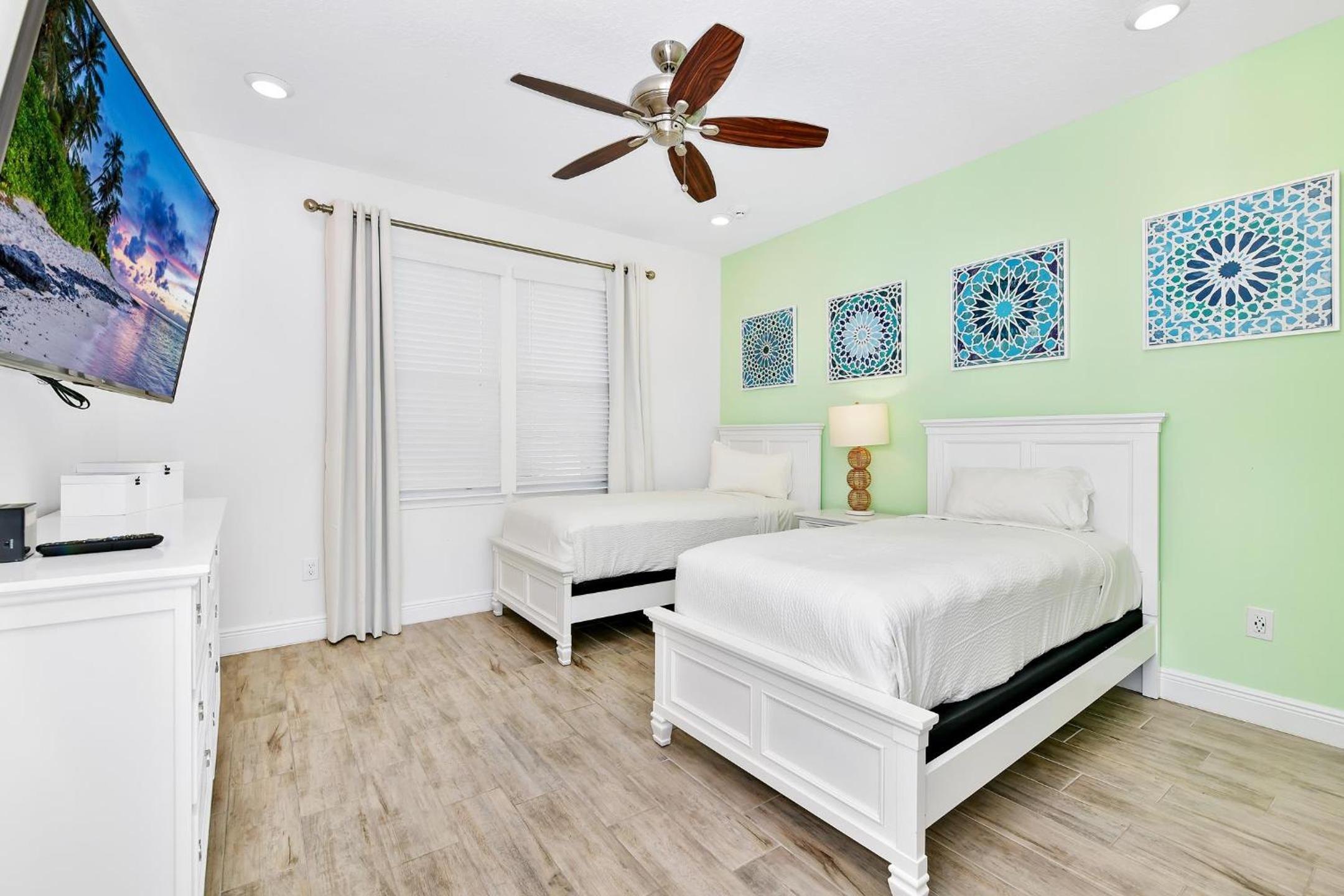 Palm Tree Paradise Cottage Private Pool Near Disney With Margaritaville Resort & Island H20 Access - 8109Su
