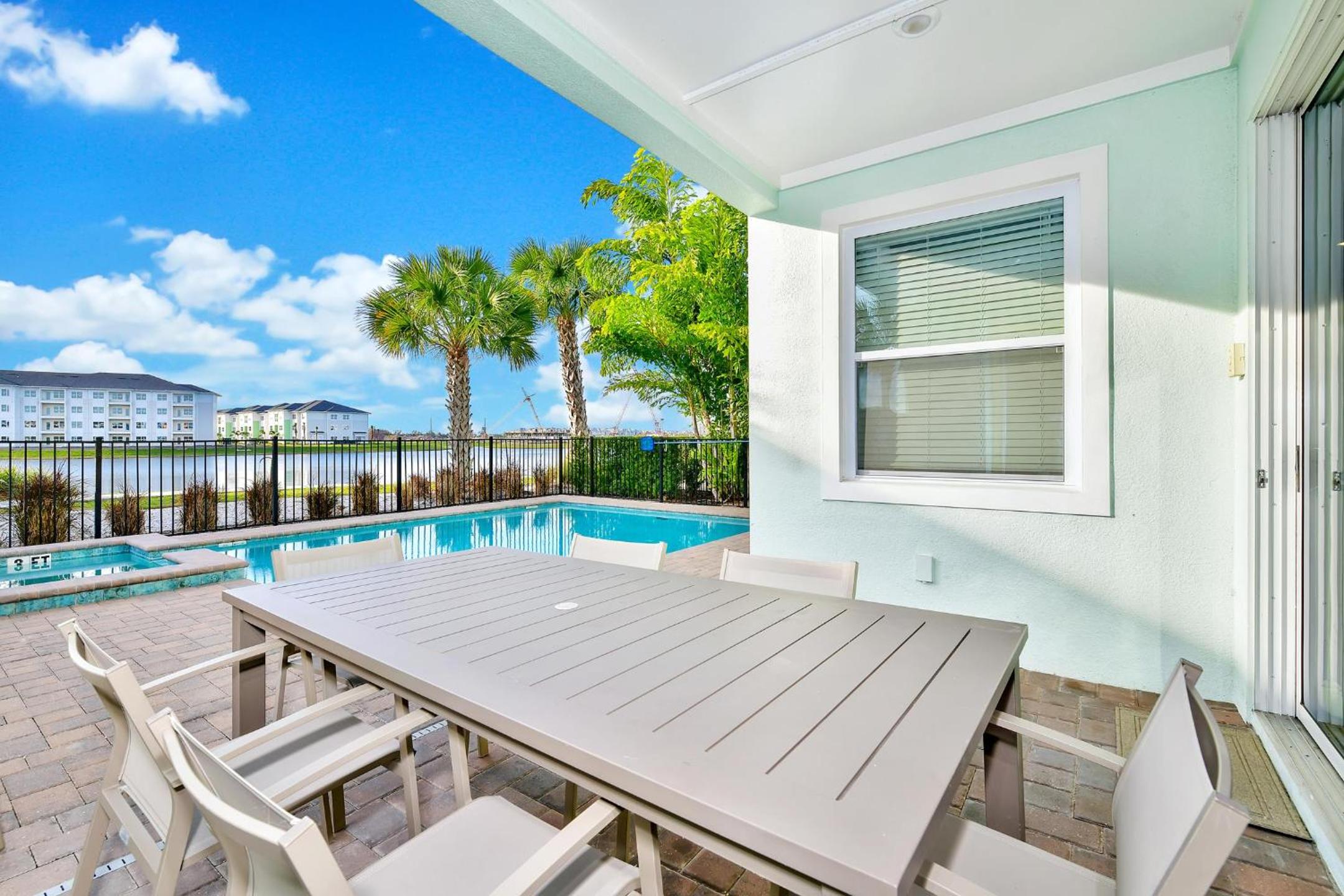 Palm Tree Paradise Cottage Private Pool Near Disney With Margaritaville Resort & Island H20 Access - 8109Su