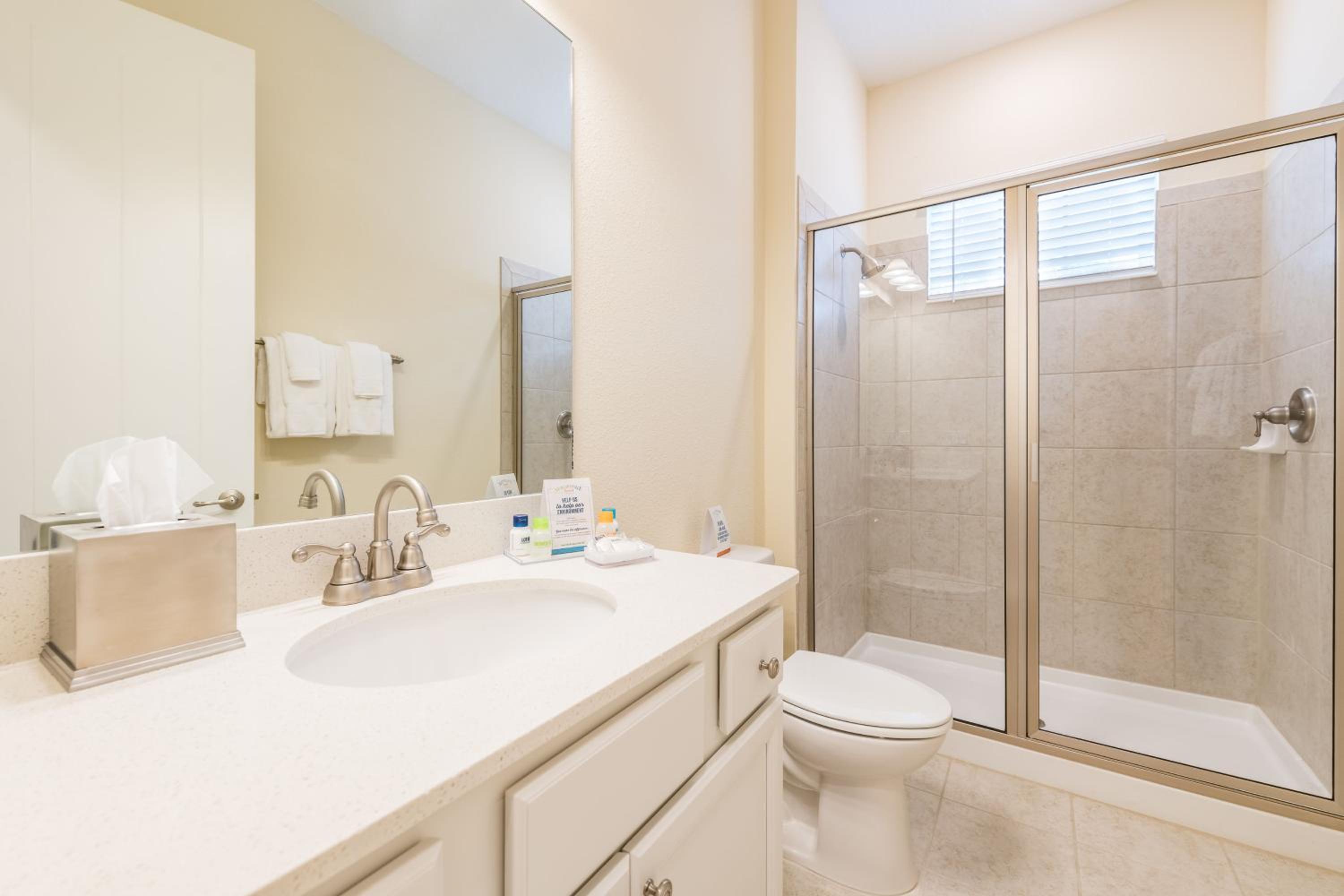 Blue Sky Cottage Near Disney With Private Hot Tub & Margaritaville Resort & Island H20 Waterpark Access - 3008Sr