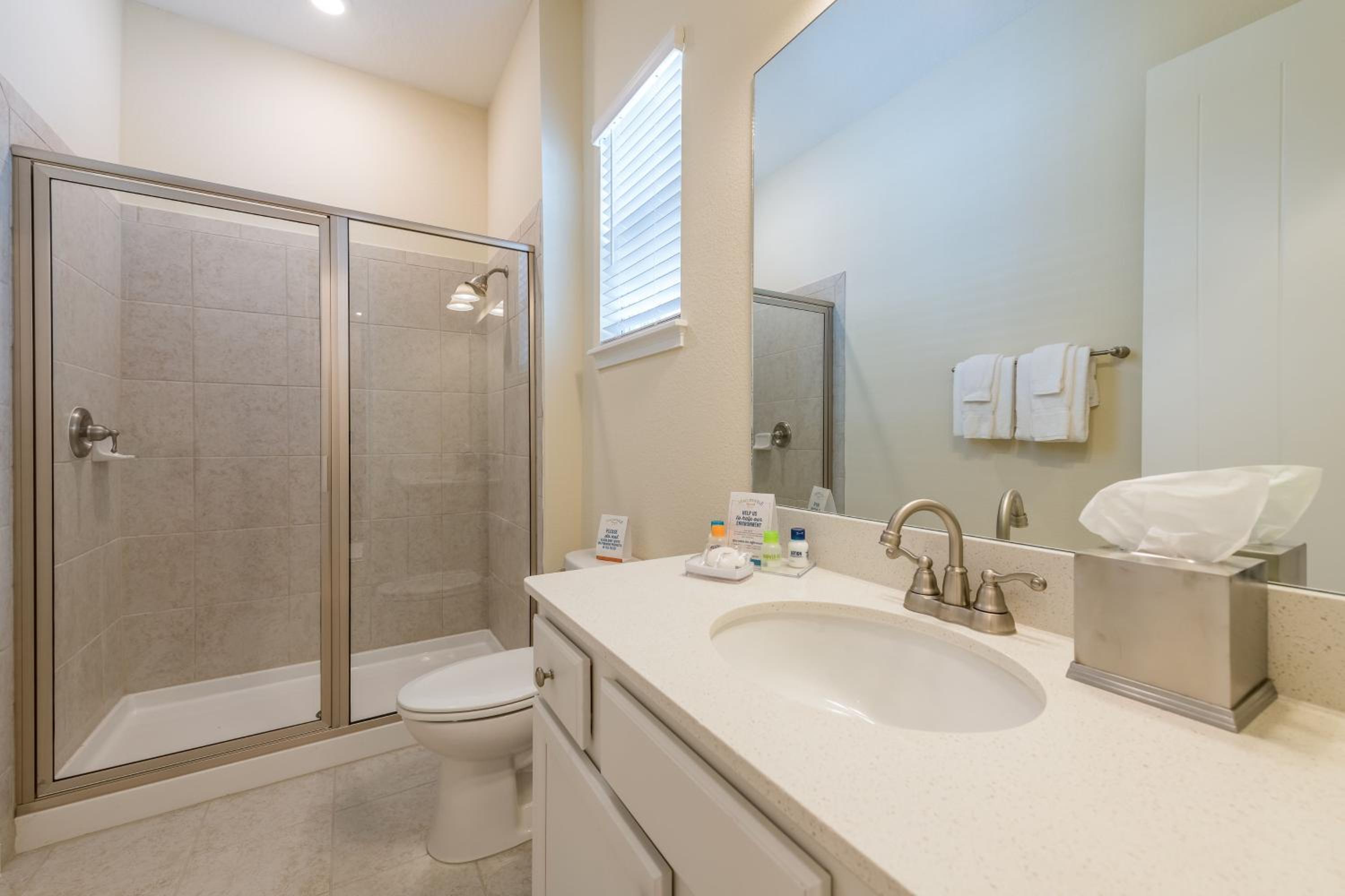 Blue Sky Cottage Near Disney With Private Hot Tub & Margaritaville Resort & Island H20 Waterpark Access - 3008Sr
