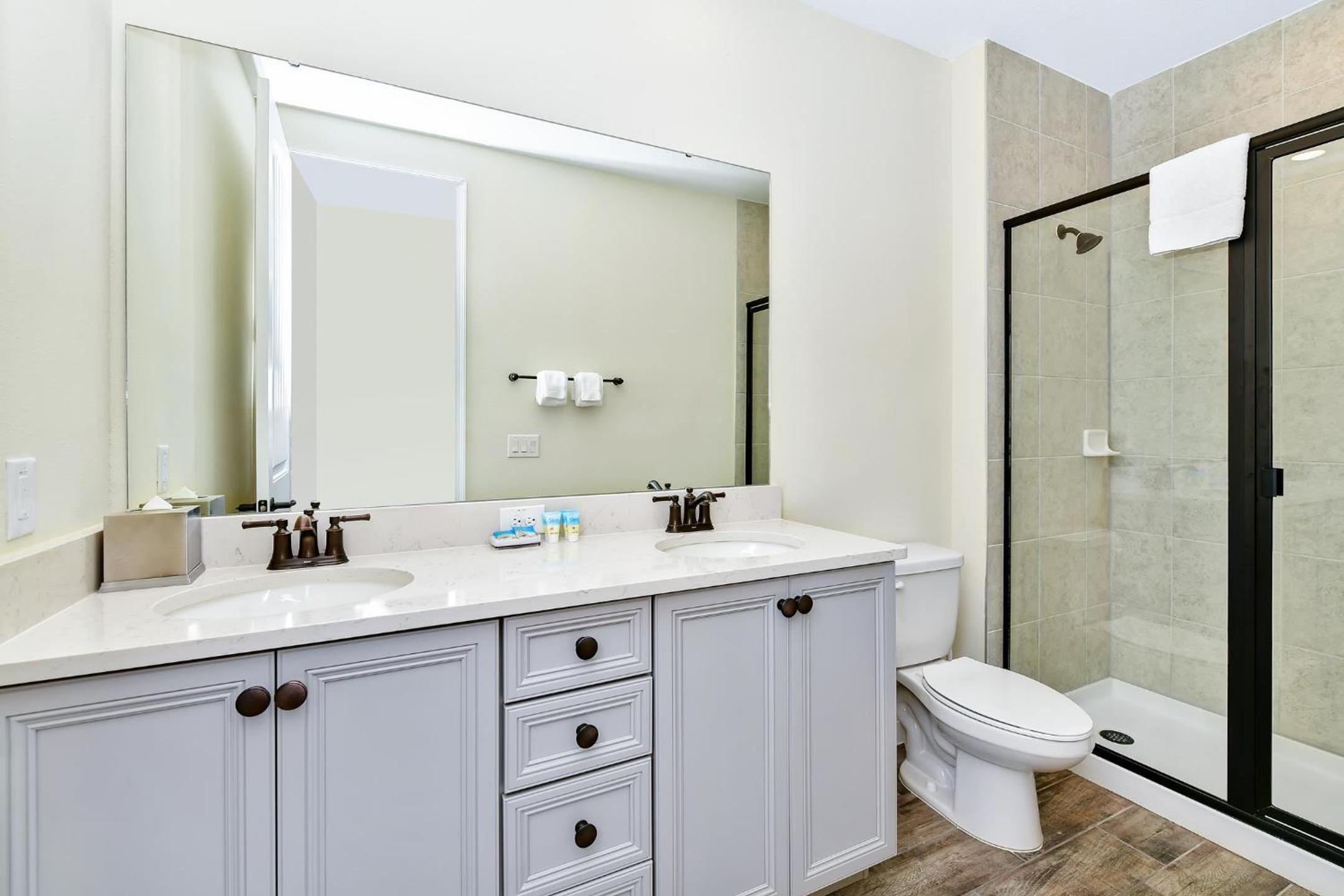 Sunny Villa Near Disney With Margaritaville Resort & Island H20 Access - 8111Cp