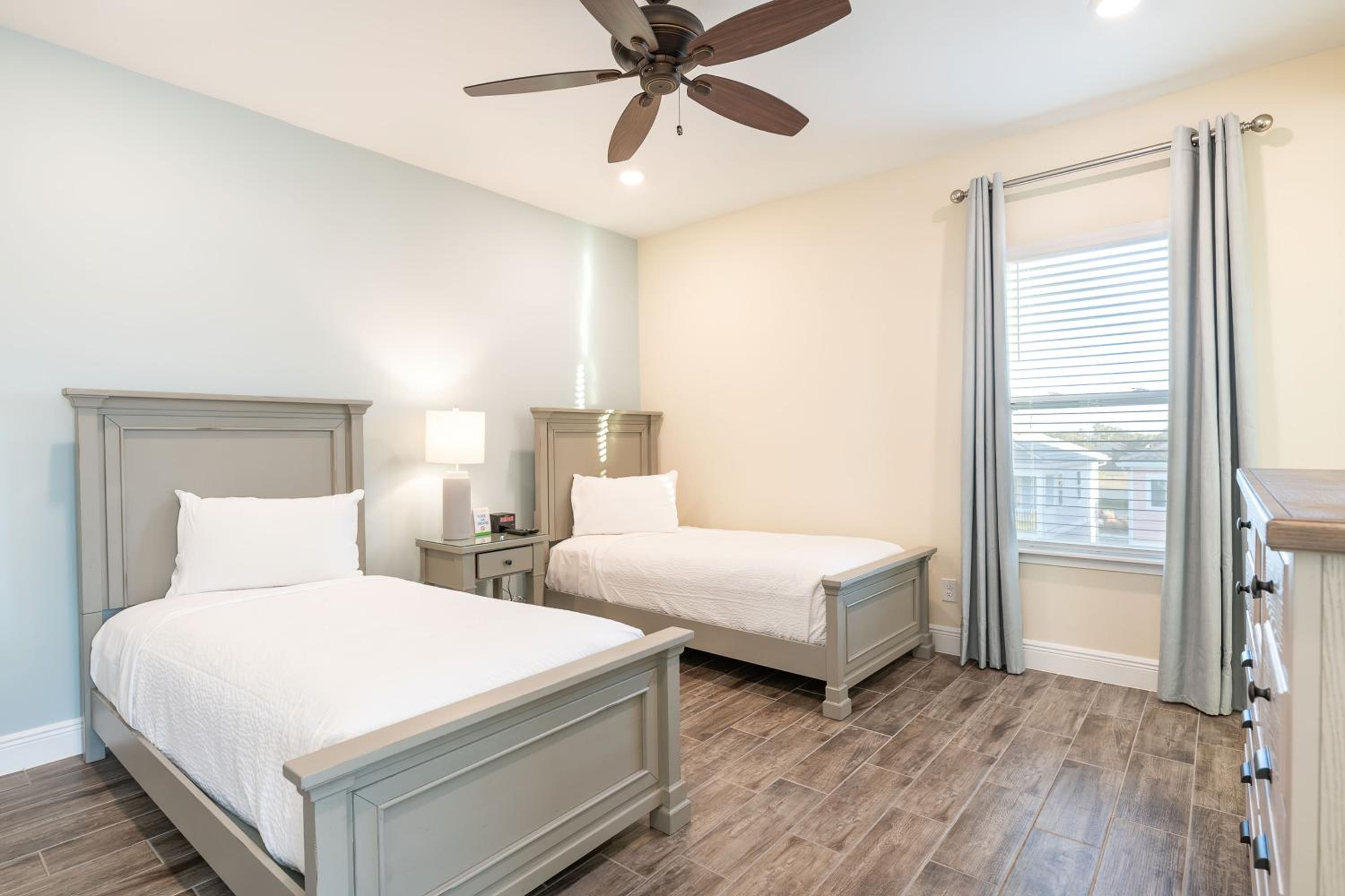 Vibrant Cottage With Private Pool Near Disney With Margaritaville Resort & Island H2O Access - 8031Kd