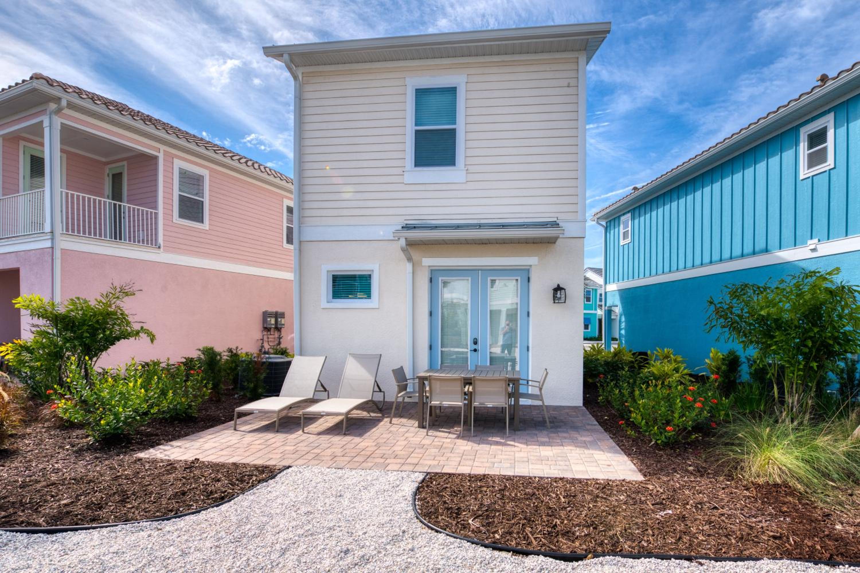 Sandy Shores Cottage Near Disney With Margaritaville Resort & Island H2O Access - 8077Kd