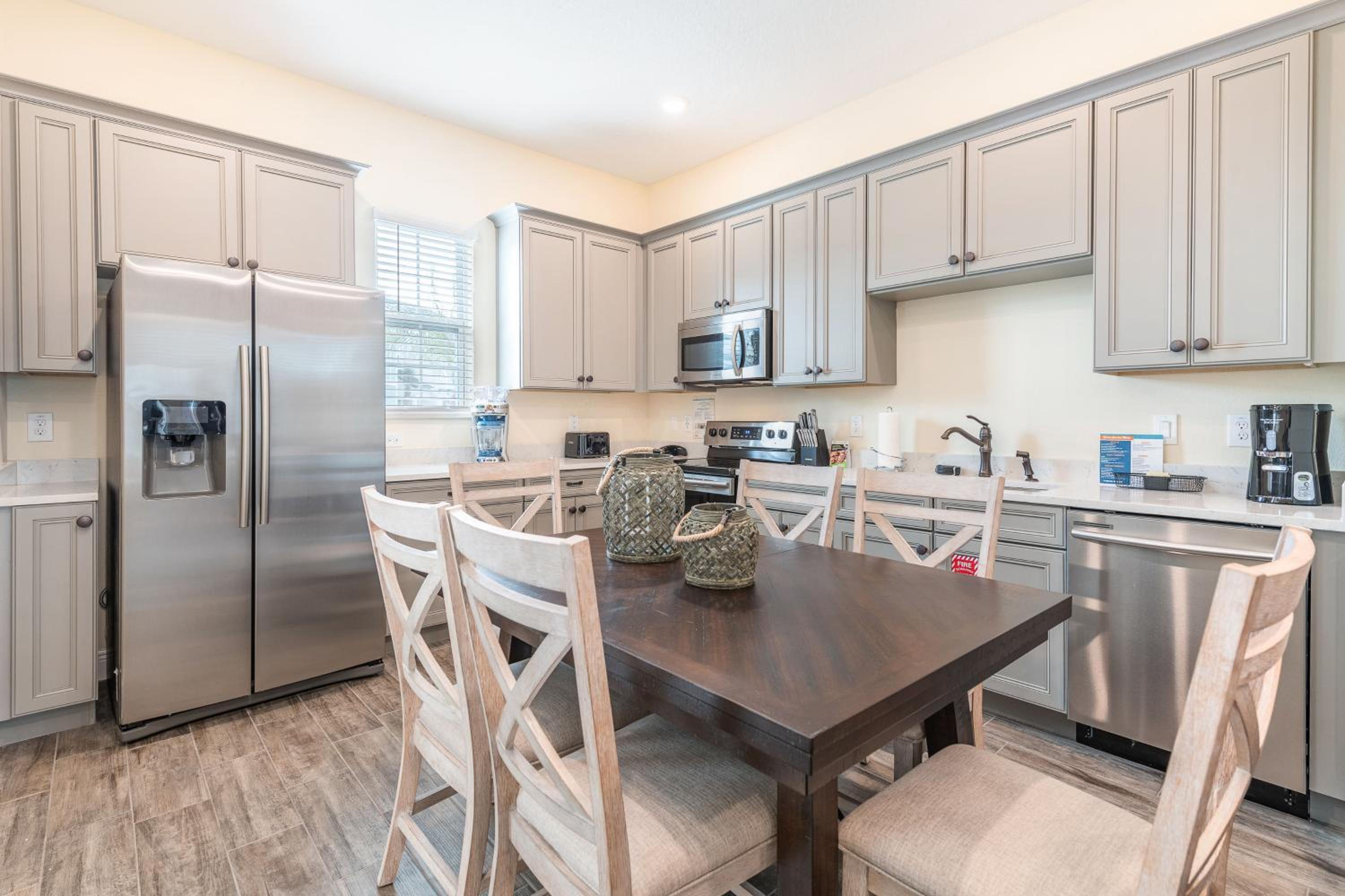 Sandy Shores Cottage Near Disney With Margaritaville Resort & Island H2O Access - 8077Kd
