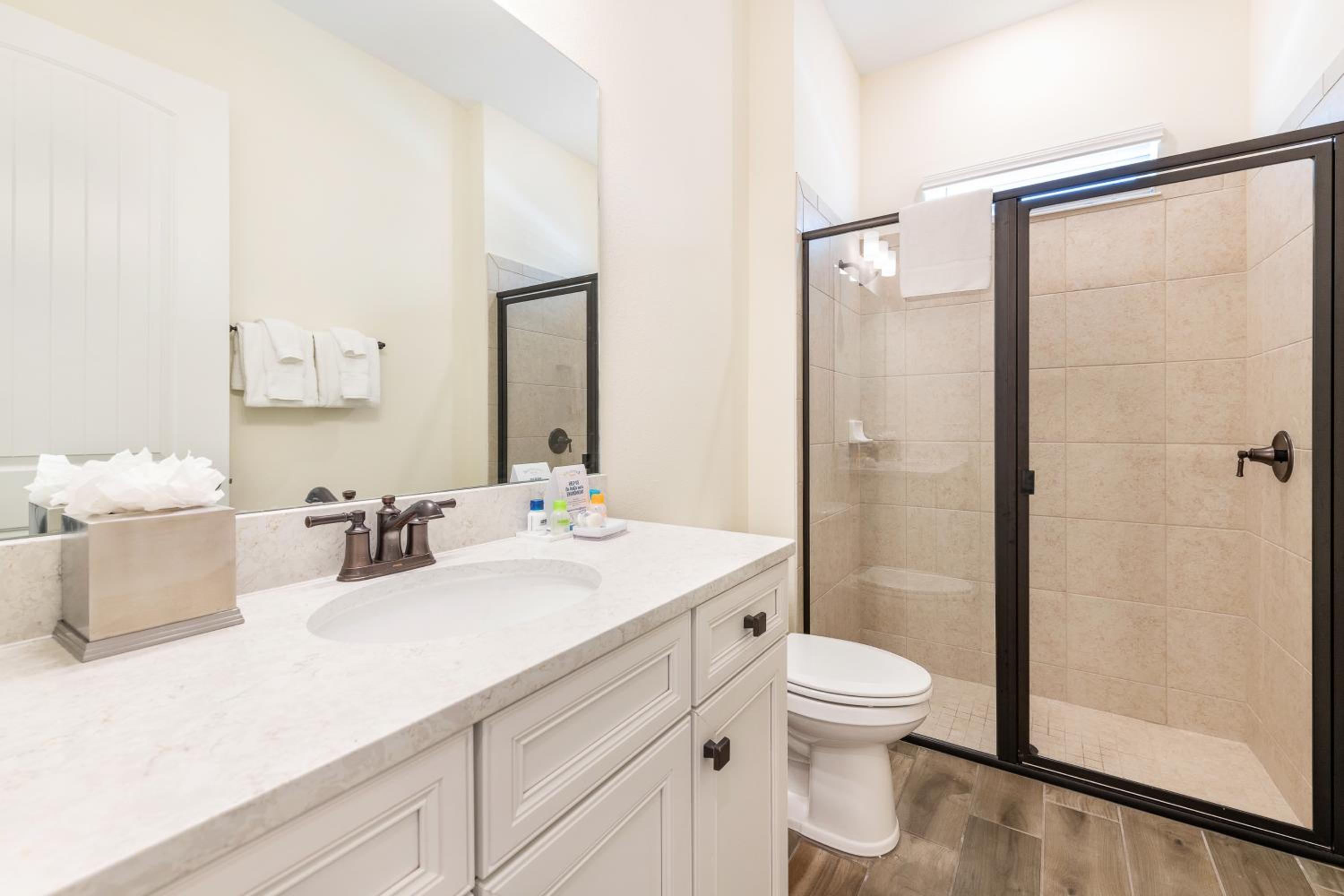 Coral Cottage Near Disney With Margaritaville Resort & Island H2O Access - 8063Kd
