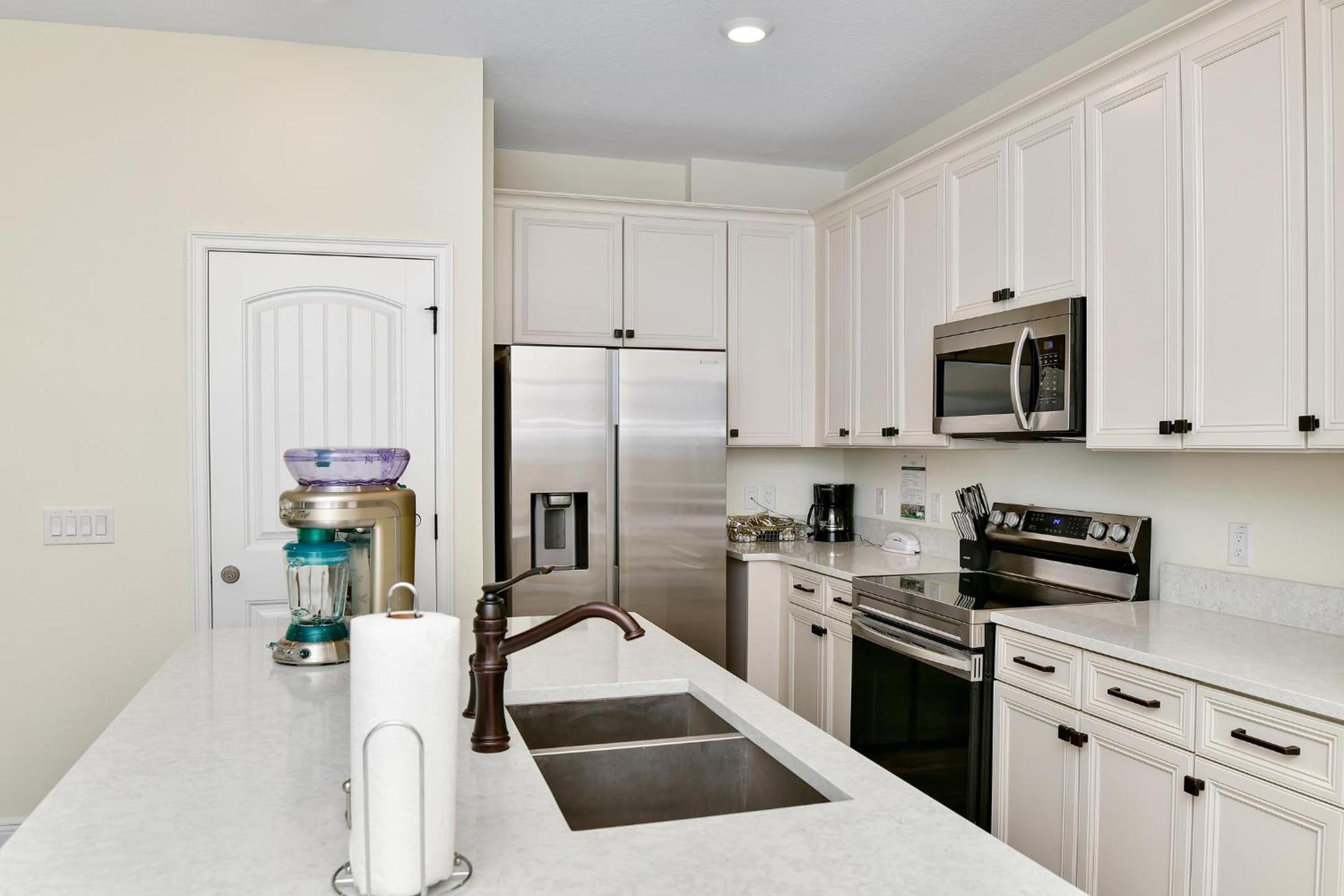 Sun Filled Villa Near Disney With Margaritaville Resort & Island H20 Access - 8119Cp
