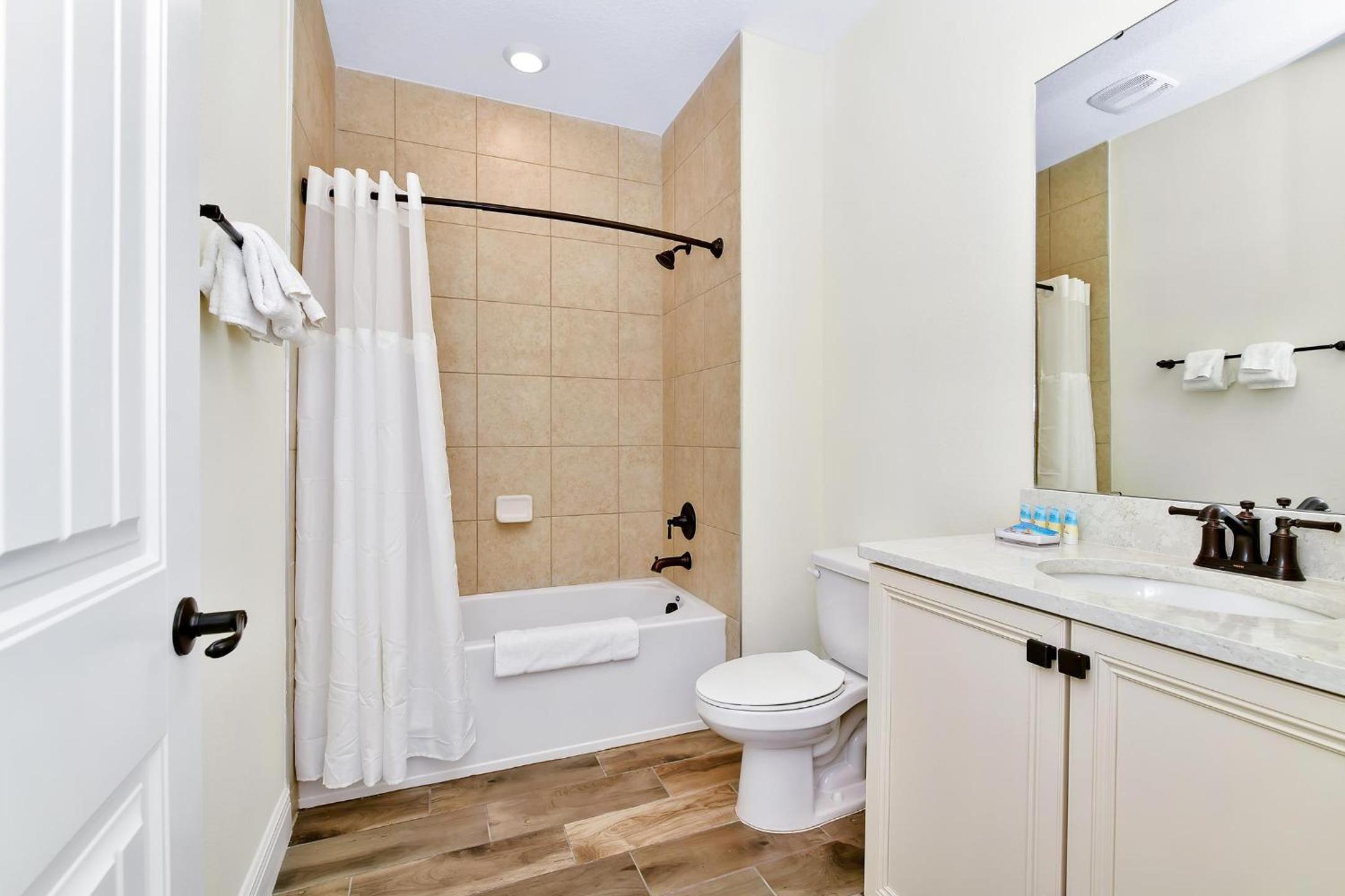Sun Filled Villa Near Disney With Margaritaville Resort & Island H20 Access - 8119Cp