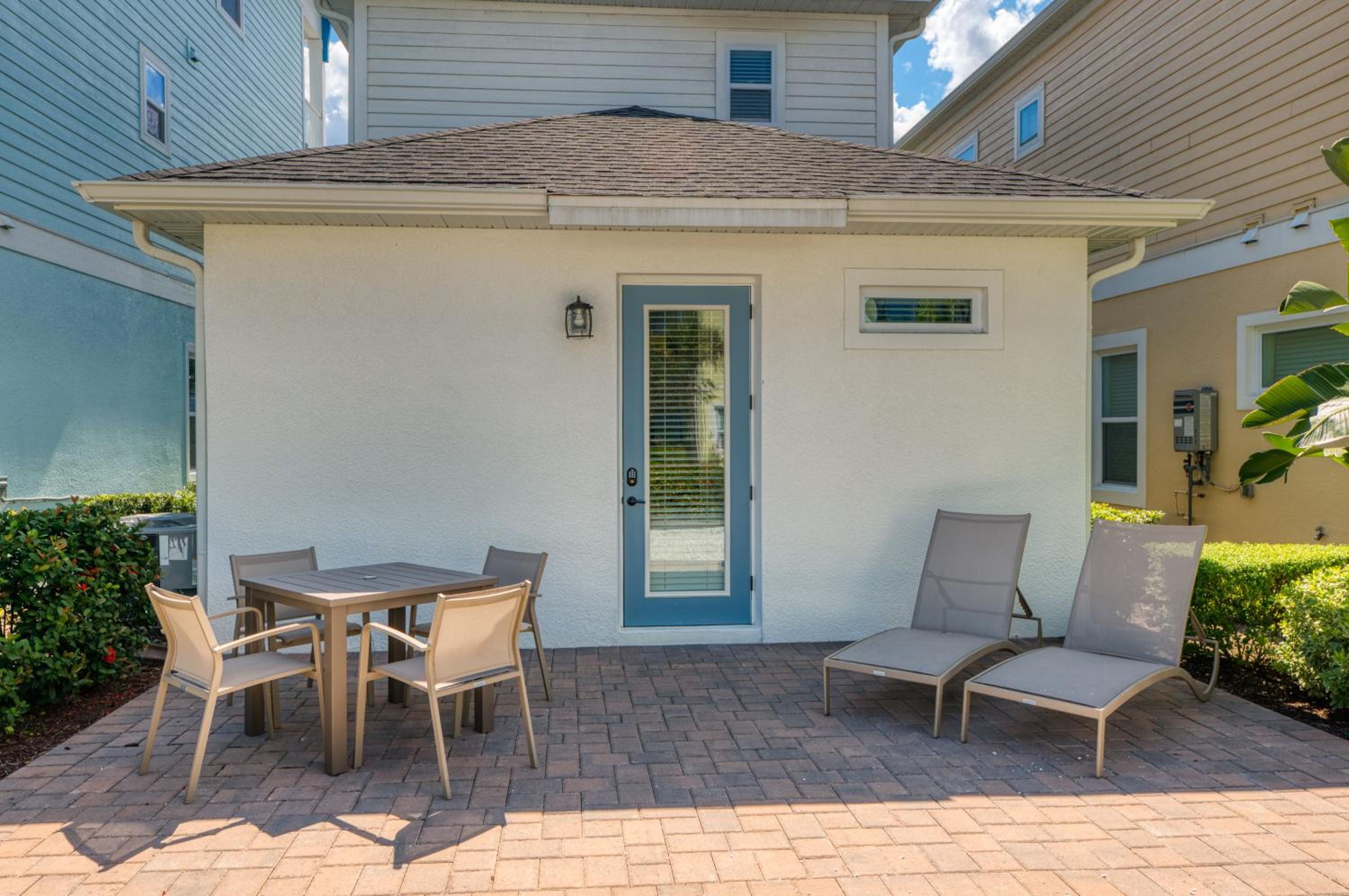 Comfy Cottage Near Disney With Margaritaville Resort & Island H2O Access - 8087Kd