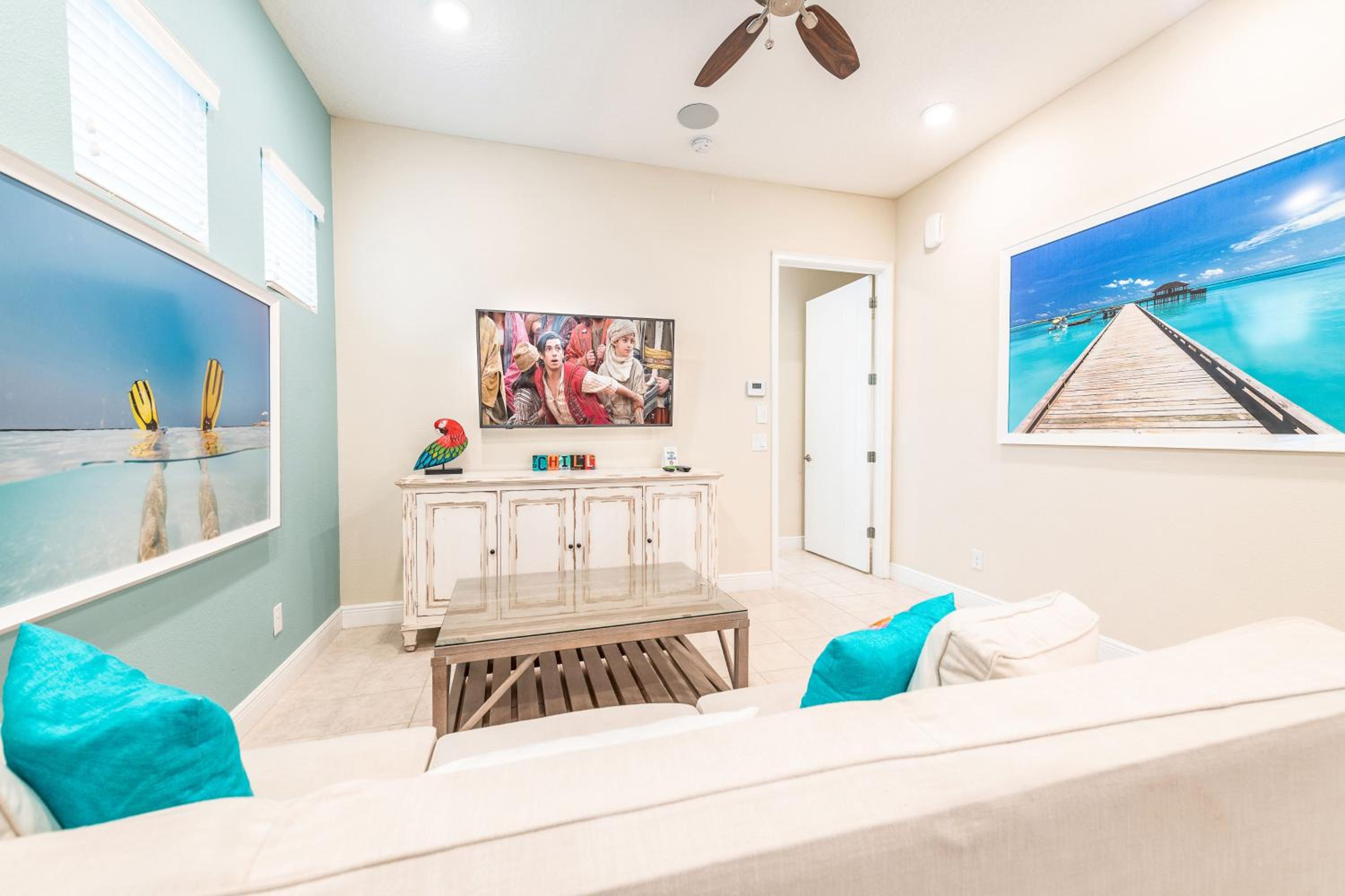 Comfy Cottage With Hot Tub Near Disney With Margaritaville Resort & Island H2O Access - 8029Sb