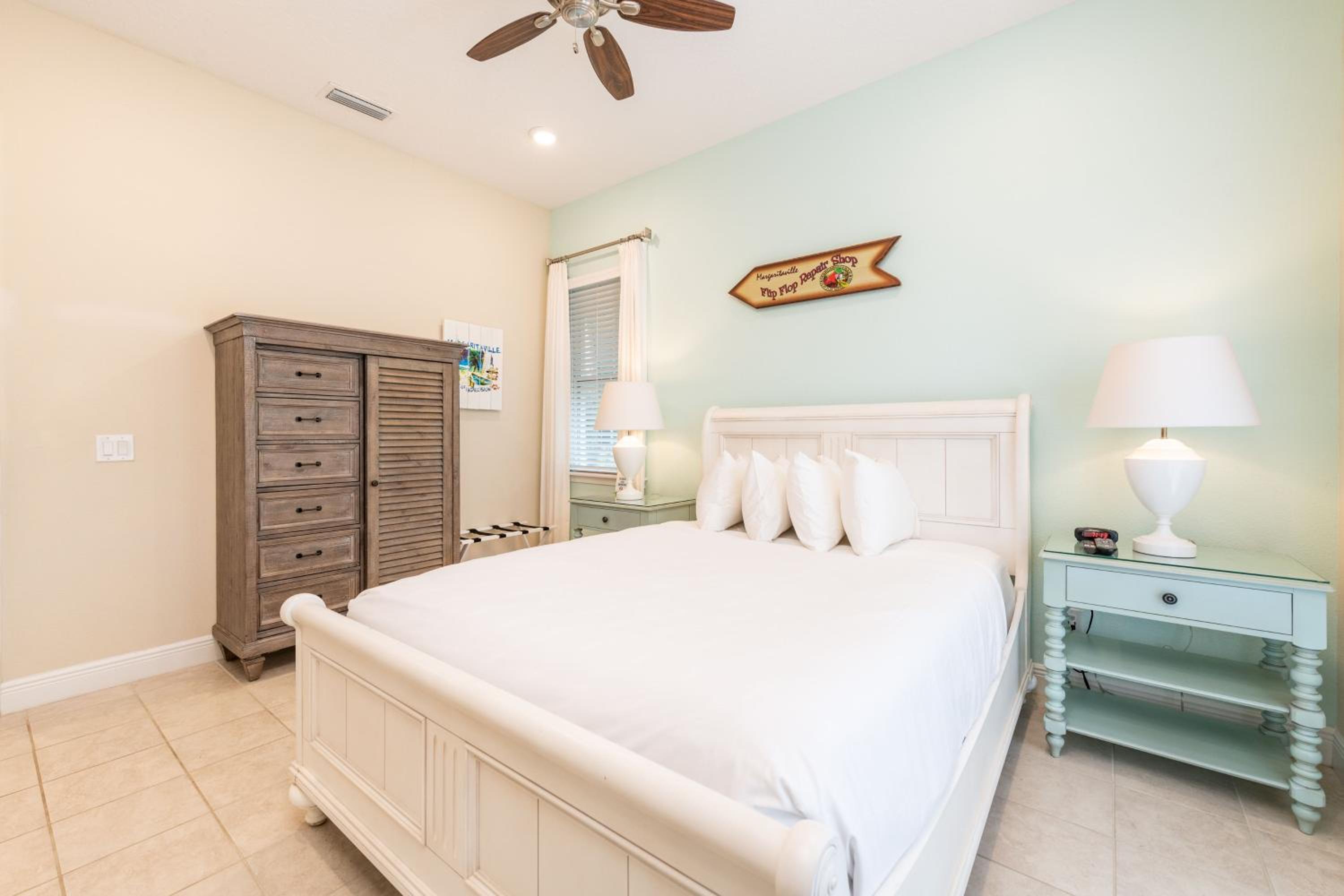 Comfy Cottage With Hot Tub Near Disney With Margaritaville Resort & Island H2O Access - 8029Sb