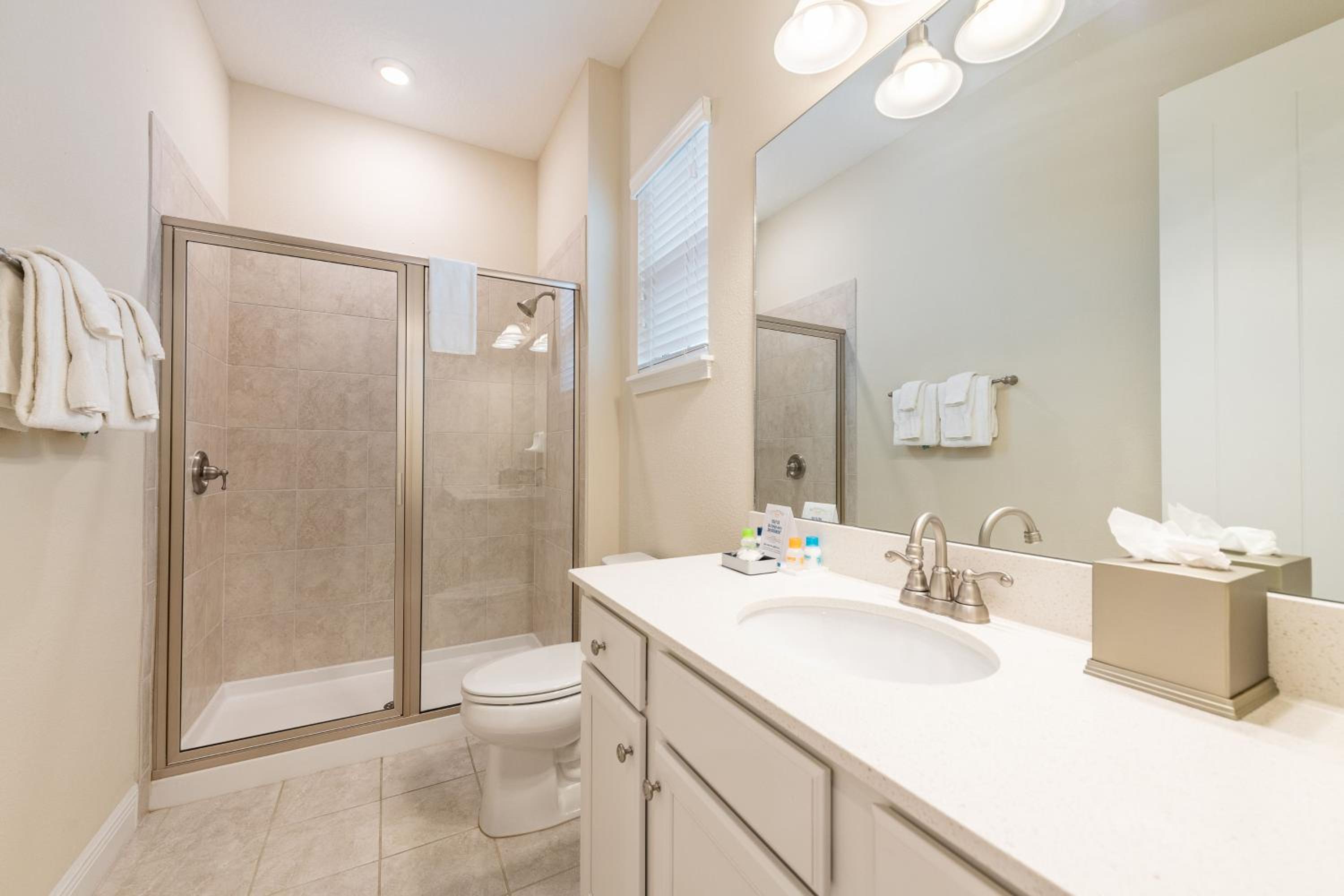 Comfy Cottage With Hot Tub Near Disney With Margaritaville Resort & Island H2O Access - 8029Sb