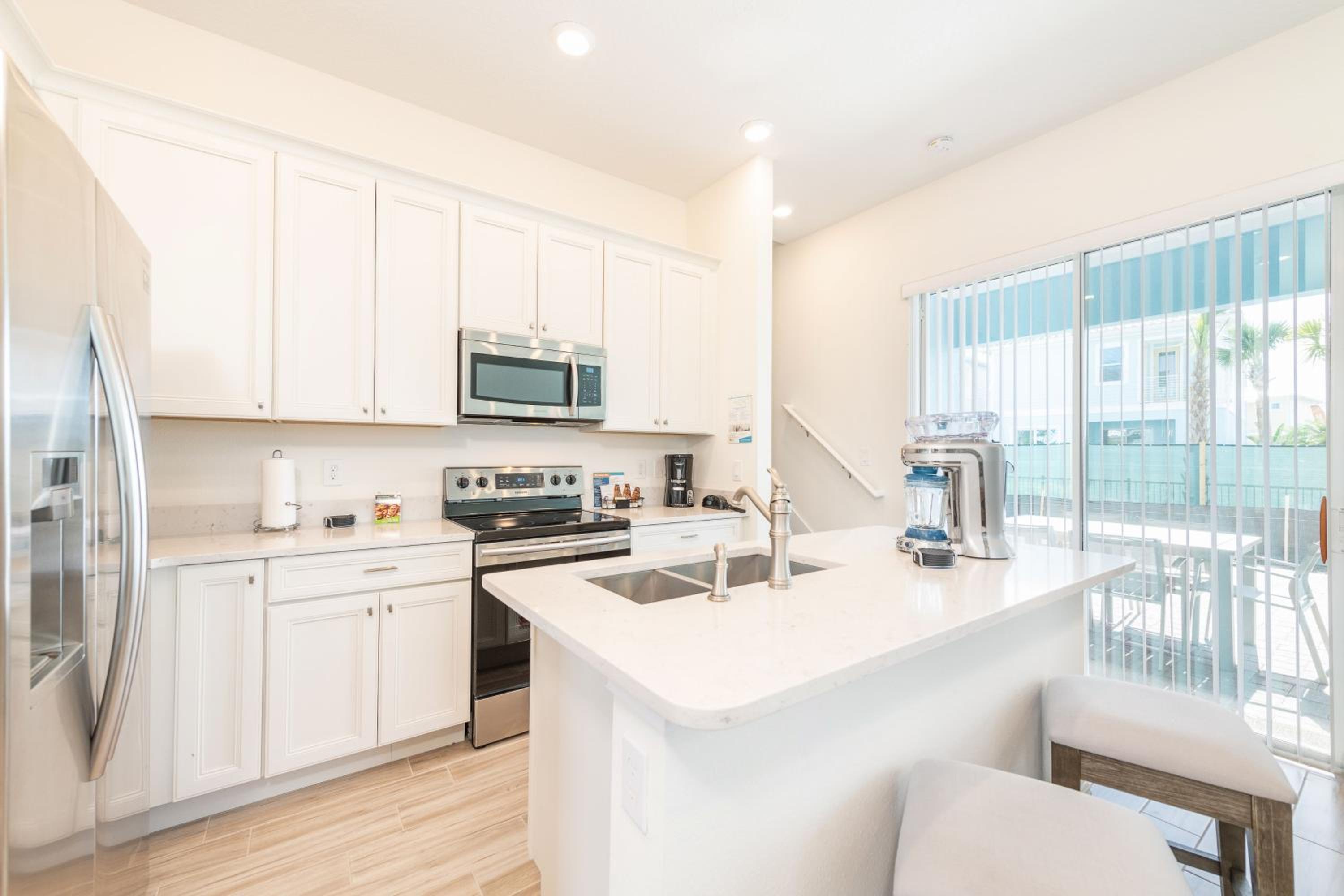 Blue Cascade Cottage Near Disney With Margaritaville Resort & Island H2O Access - 8064Ls