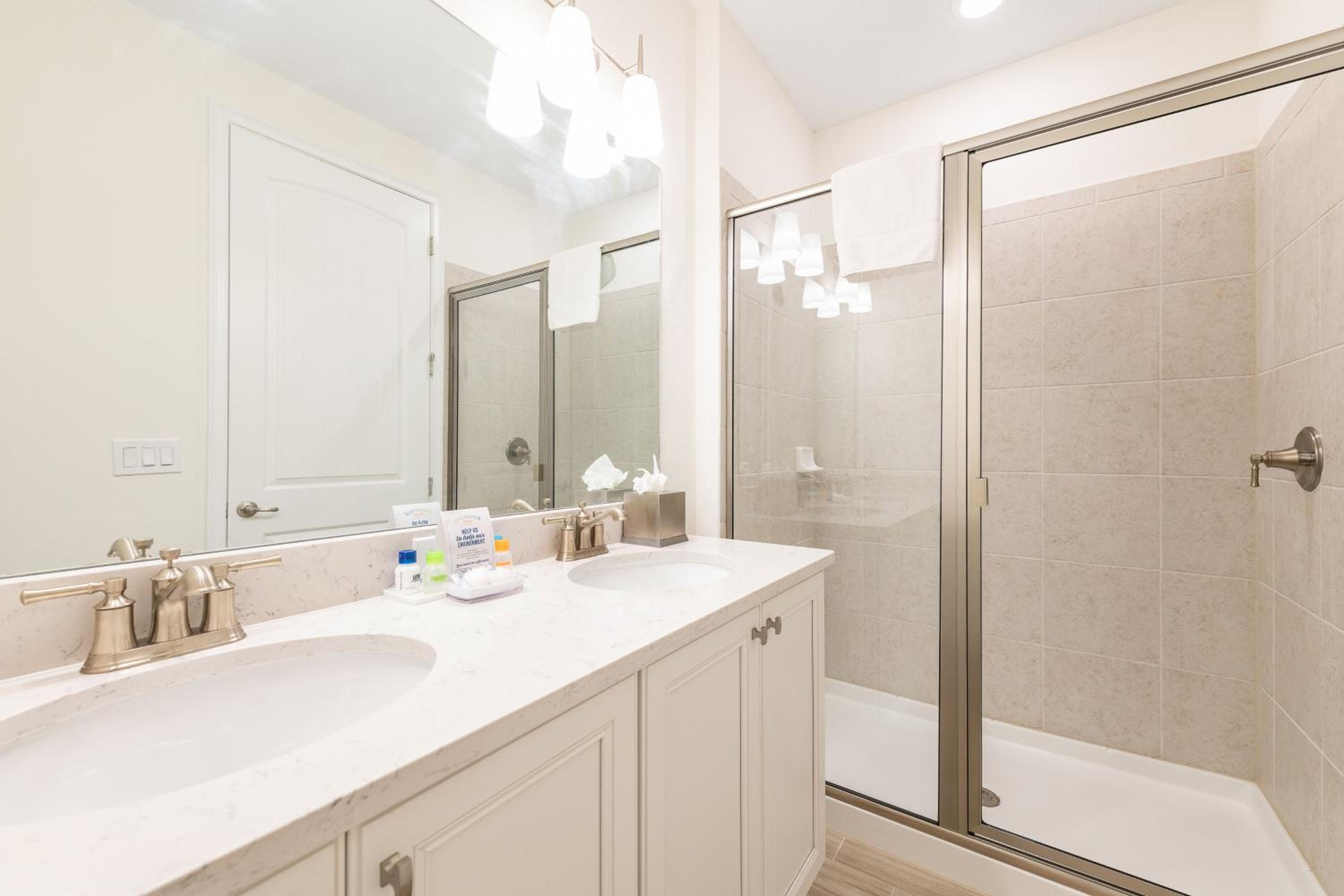 Blue Cascade Cottage Near Disney With Margaritaville Resort & Island H2O Access - 8064Ls