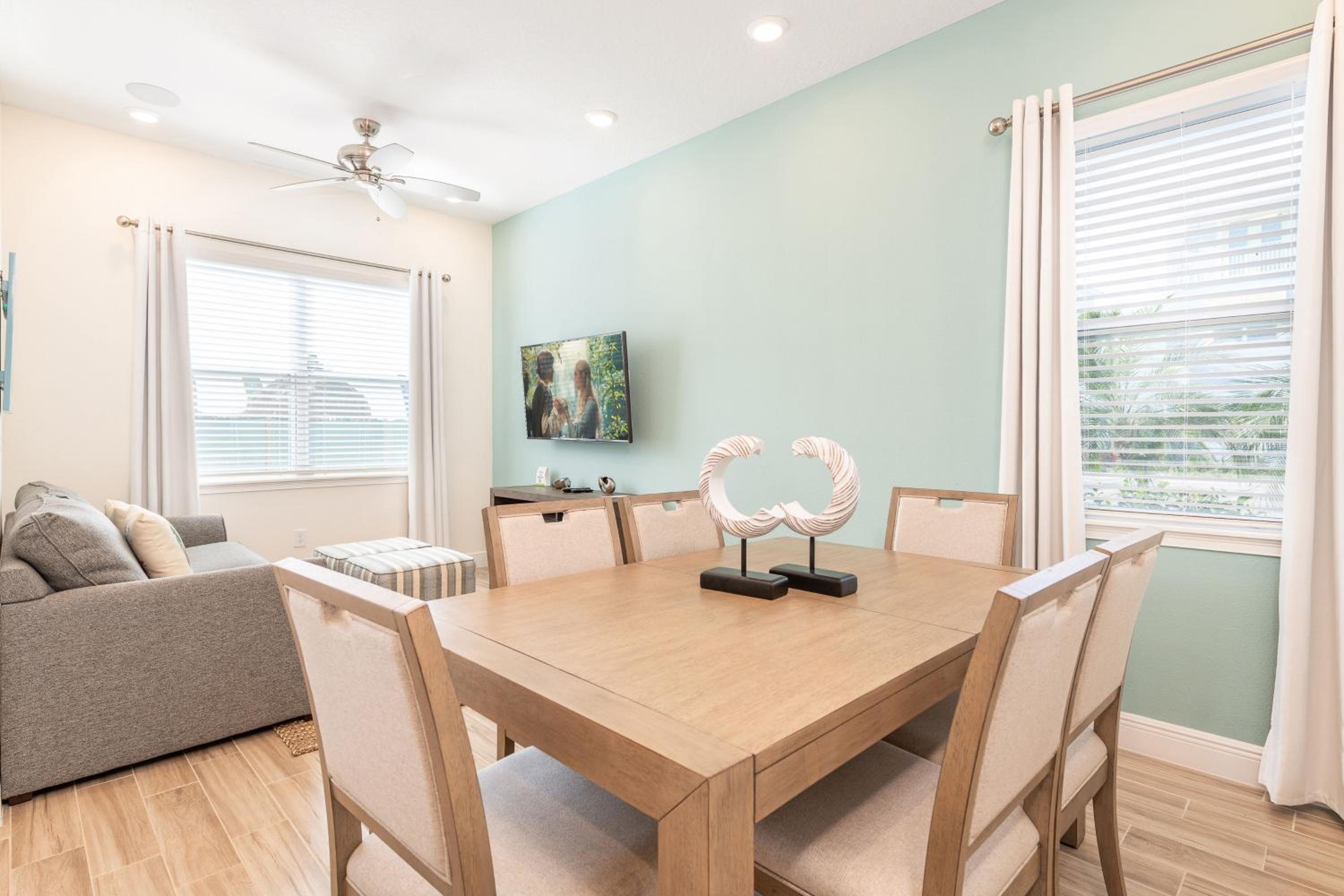 Blue Cascade Cottage Near Disney With Margaritaville Resort & Island H2O Access - 8064Ls