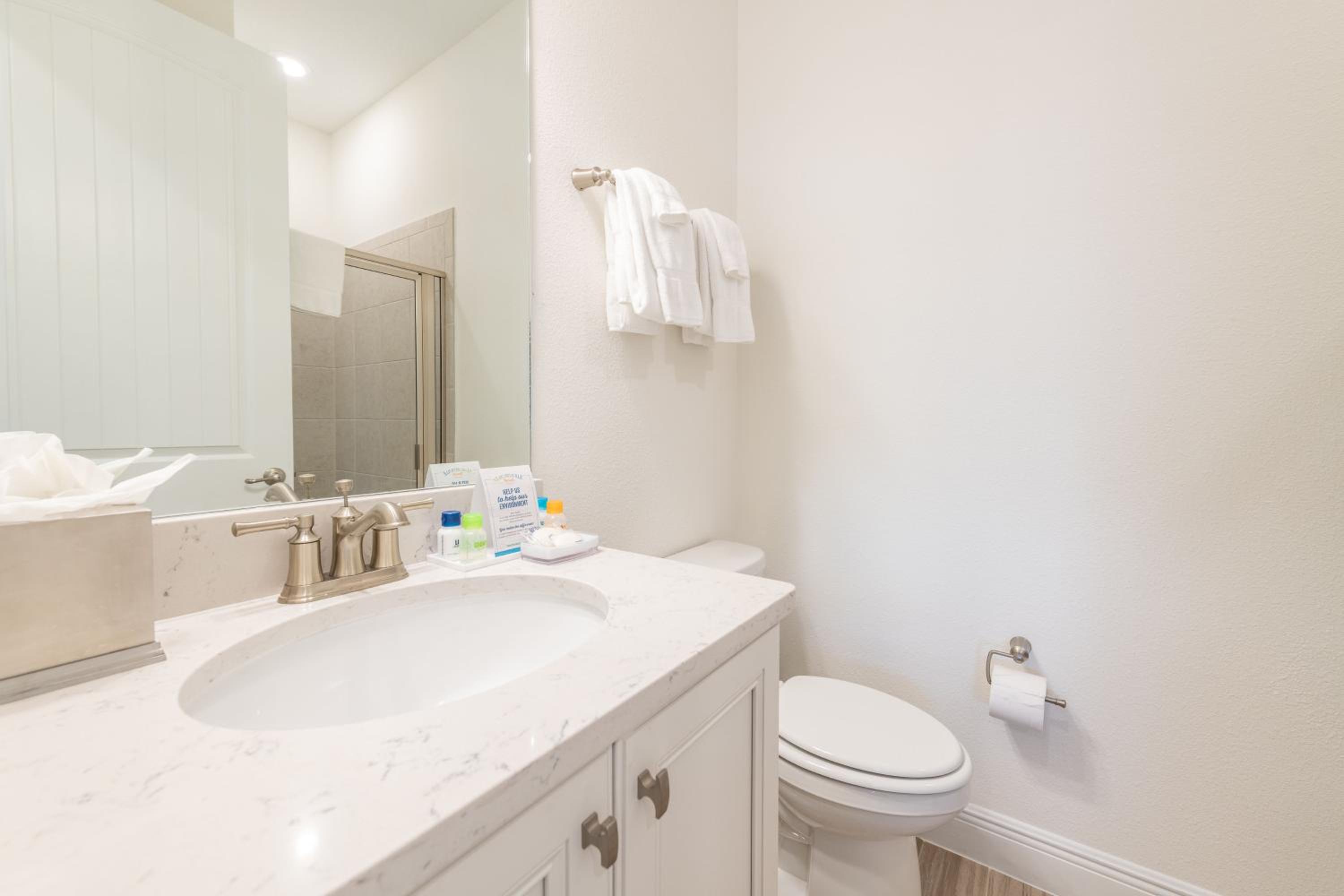 Blue Cascade Cottage Near Disney With Margaritaville Resort & Island H2O Access - 8064Ls