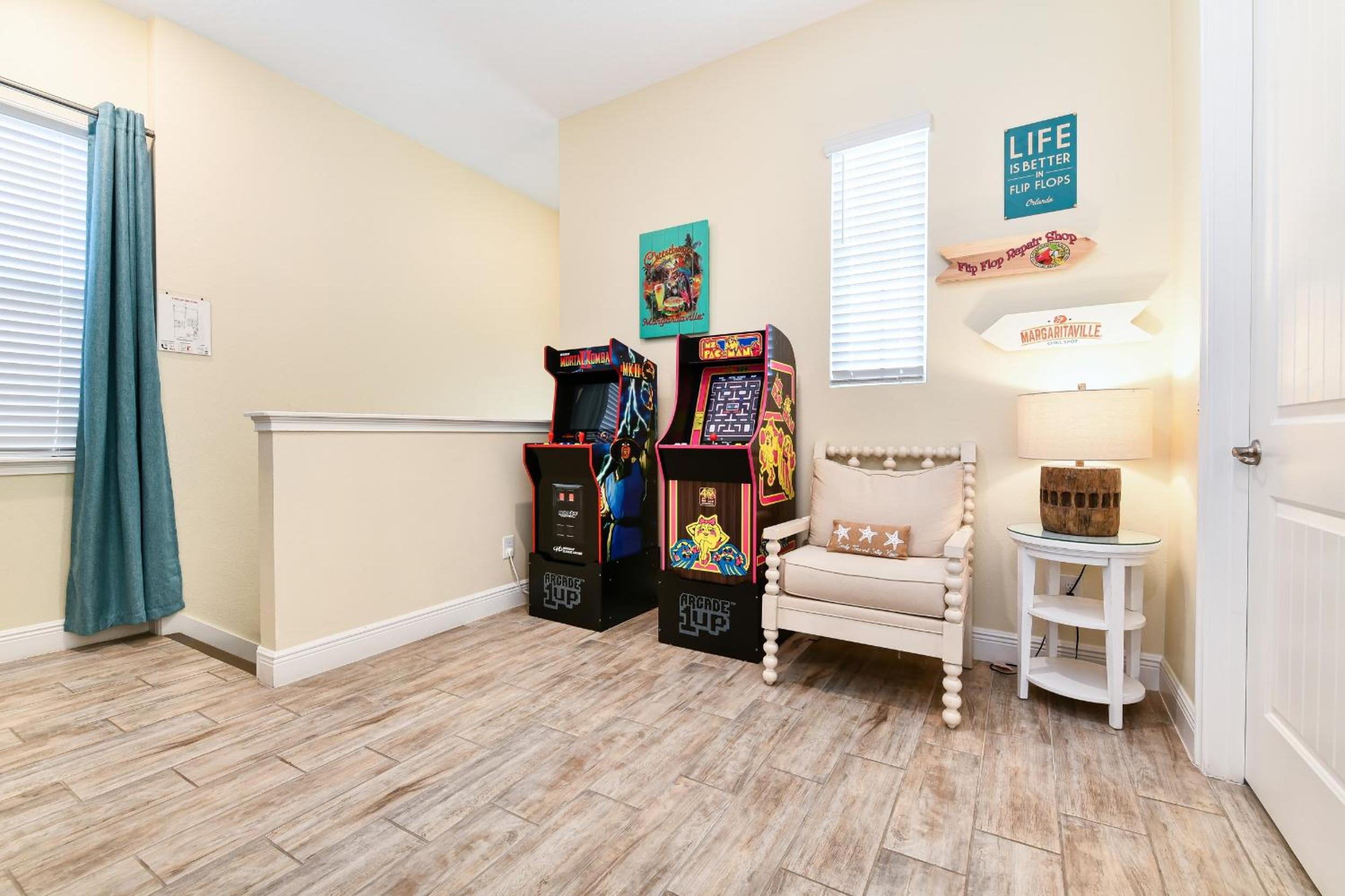 Seashell Cream Cottage With Private Pool Near Disney With Margaritaville Resort & Island H2O Access - 8037St