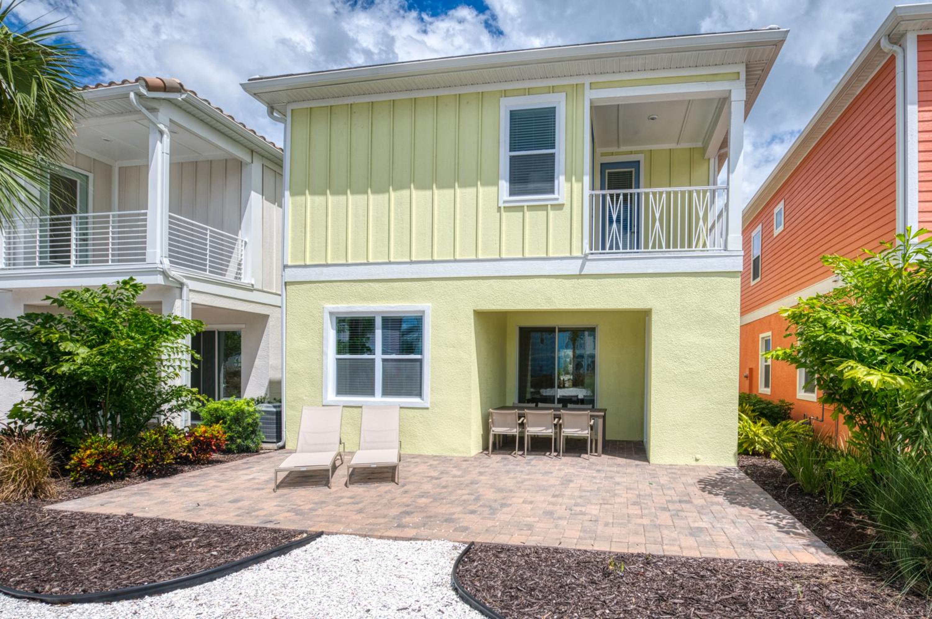 Bright & Airy Cottage Near Disney With Margaritaville Resort & Island H2O Access - 8008Ls