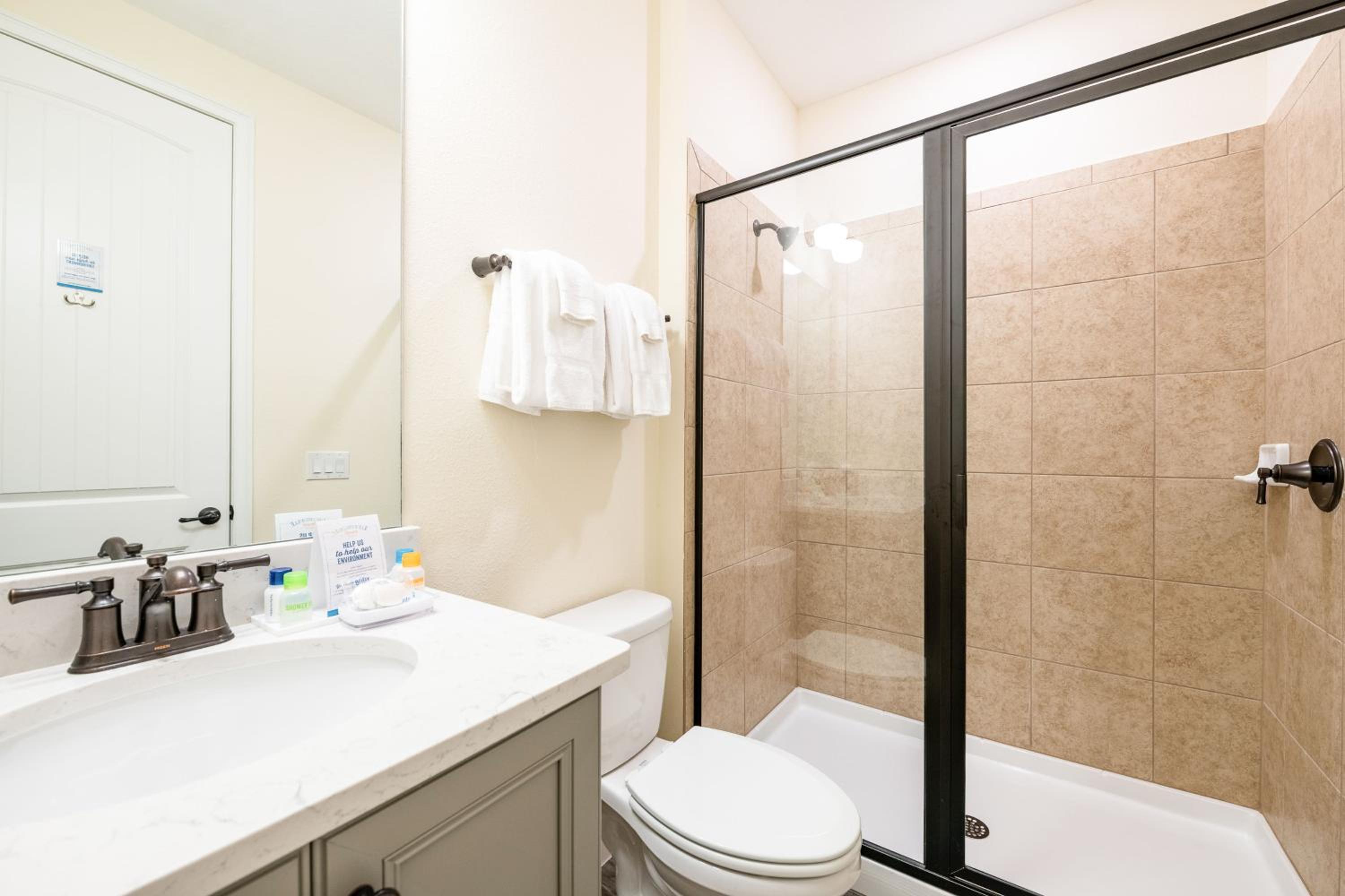 Bright & Airy Cottage Near Disney With Margaritaville Resort & Island H2O Access - 8008Ls