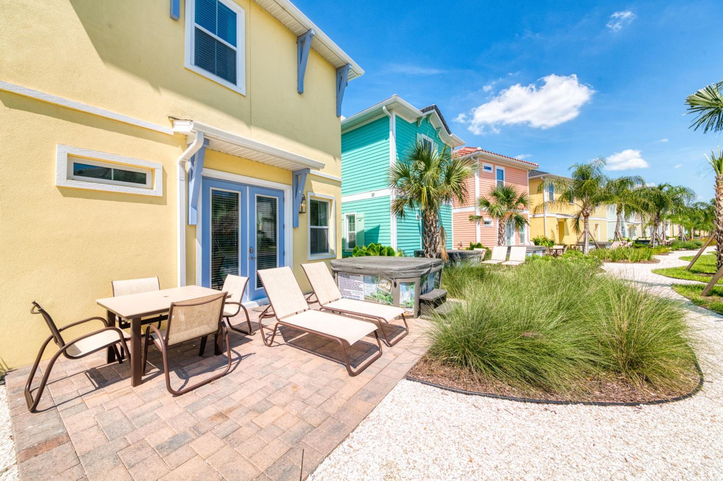 Sunkissed Cottage With Hot Tub Near Disney With Margaritaville Resort & Island H2O Access - 8046Su