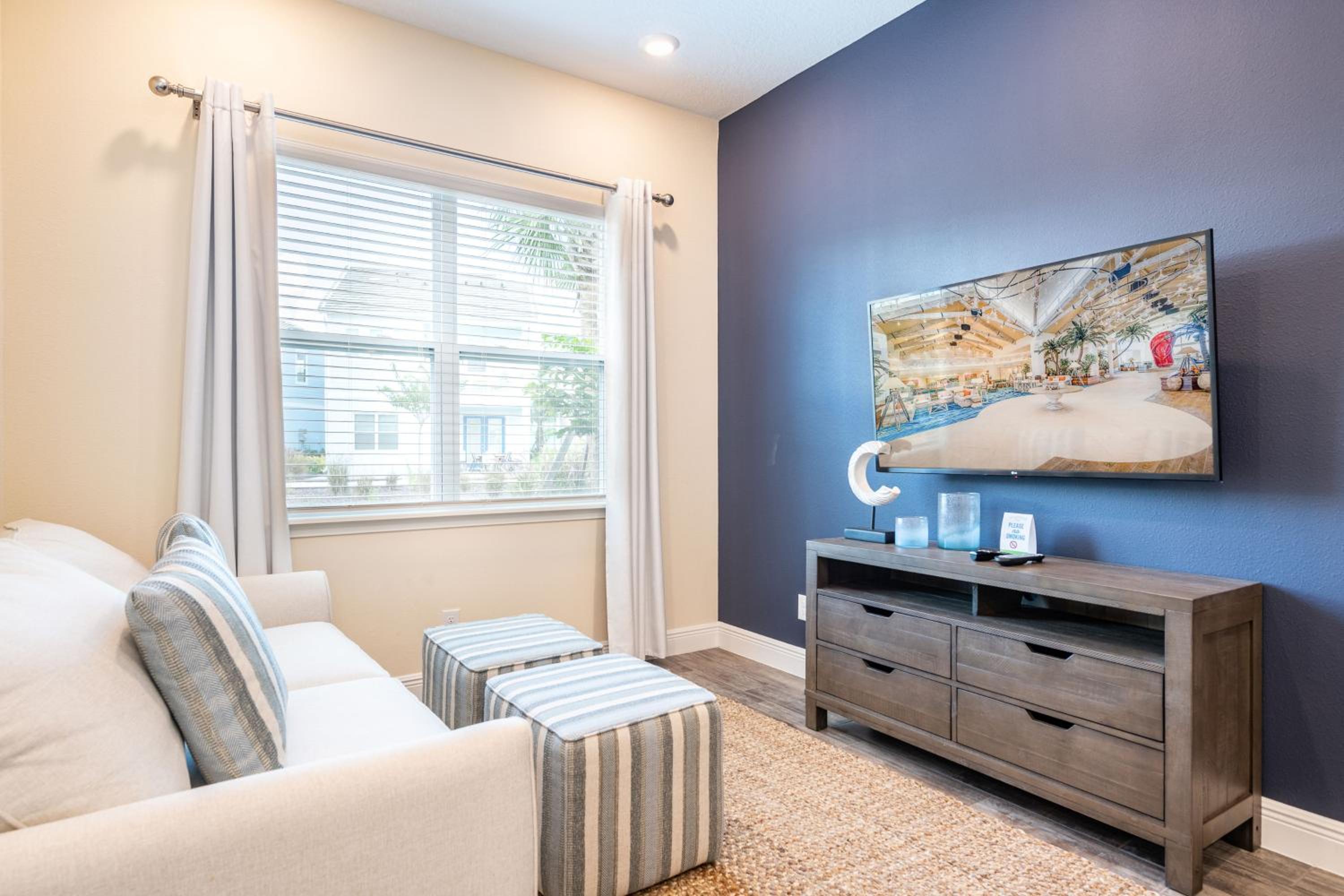 Bright & Airy Cottage Near Disney With Margaritaville Resort & Island H2O Access - 8008Ls