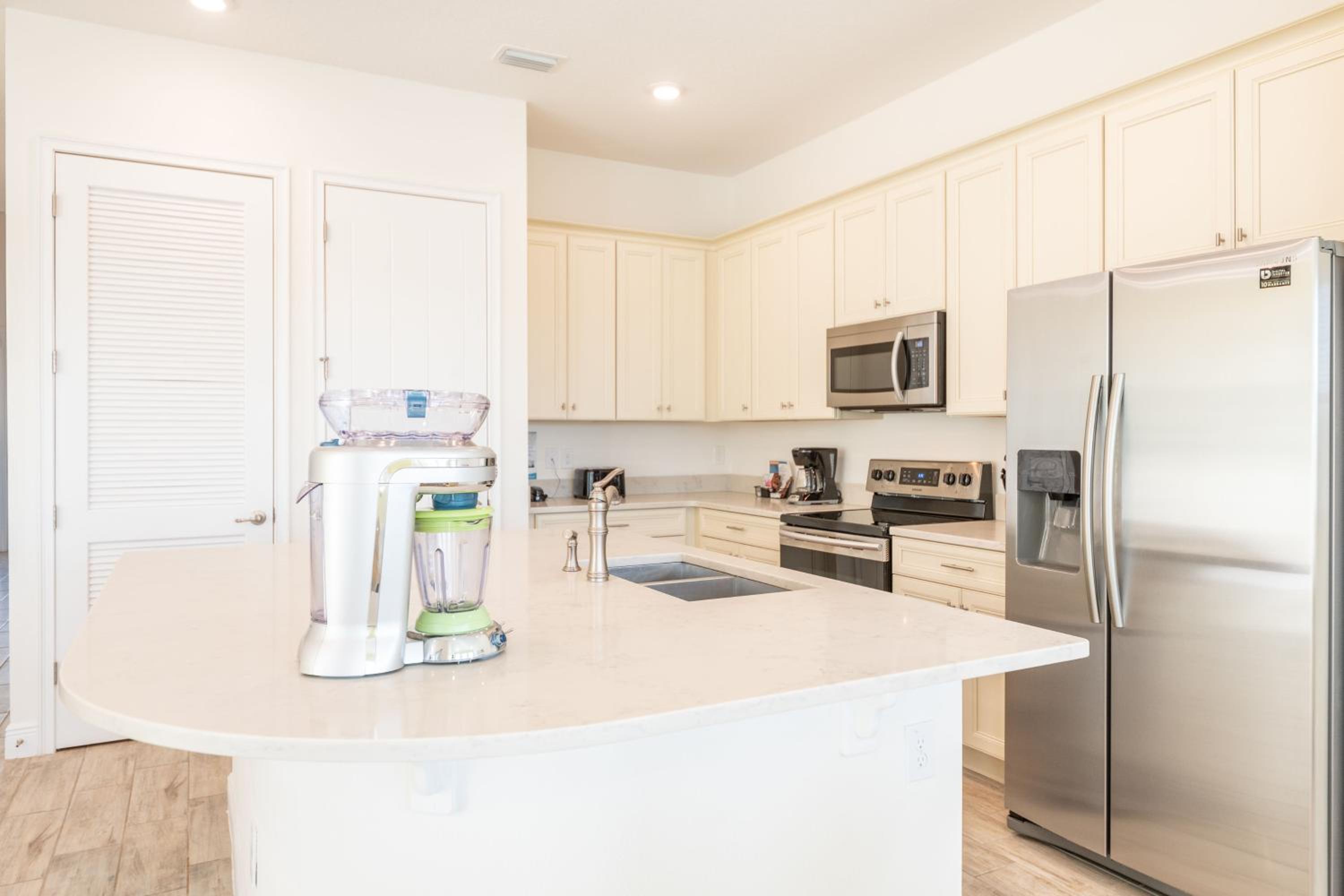 It's All Fin & Games Cottage With Private Pool Near Disney & Margaritaville Resort & Island H20 Waterpark Access - 3090Ph