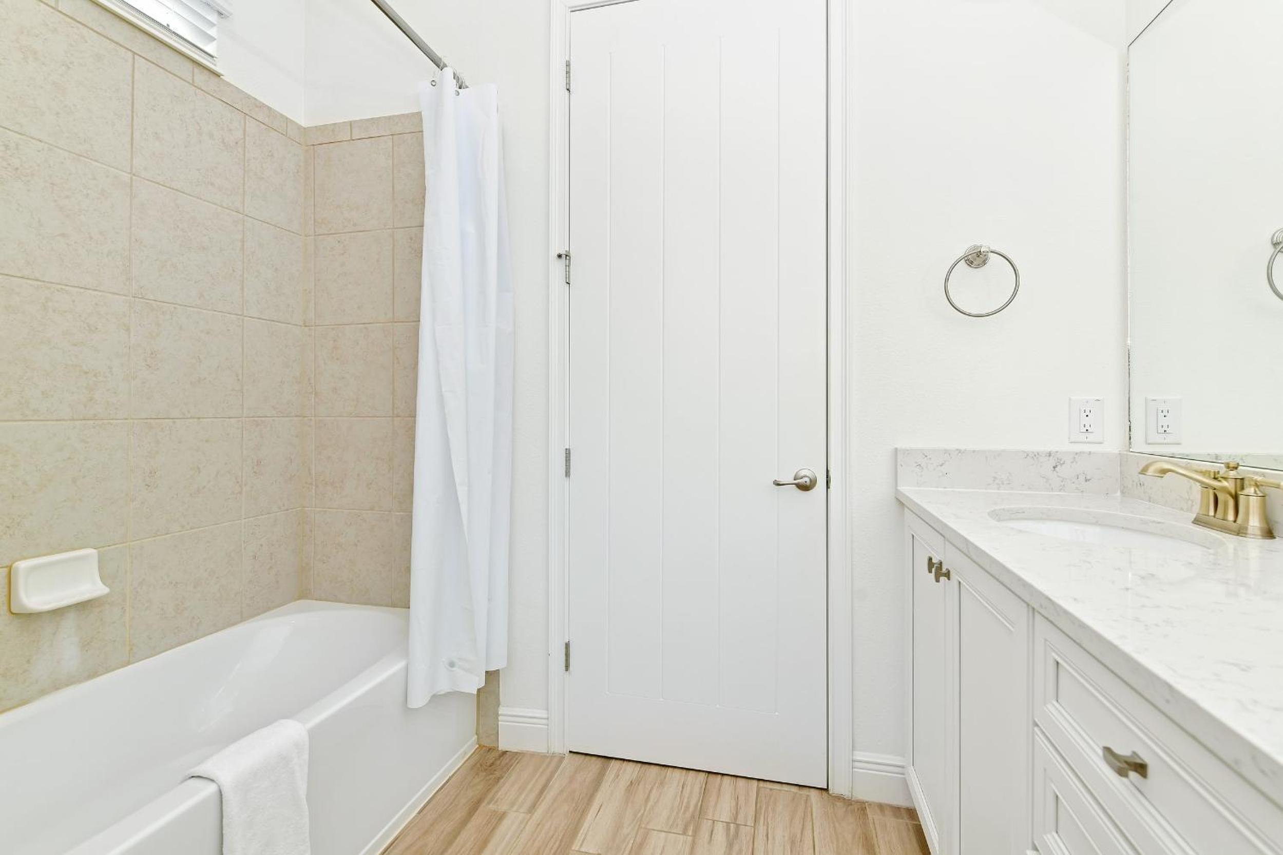 Paradise Cottage With Private Pool Near Disney With Margaritaville Resort & Island H2O Access - 8085Su