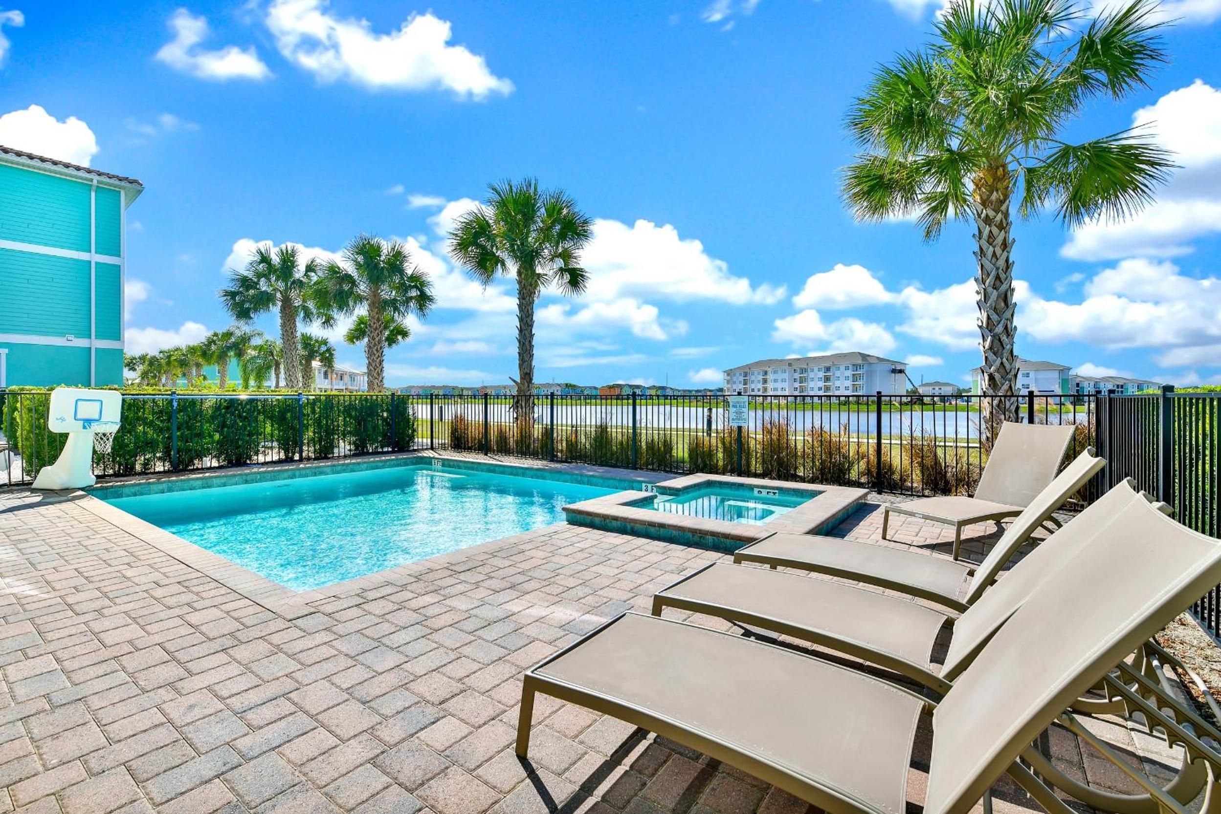 Paradise Cottage With Private Pool Near Disney With Margaritaville Resort & Island H2O Access - 8085Su