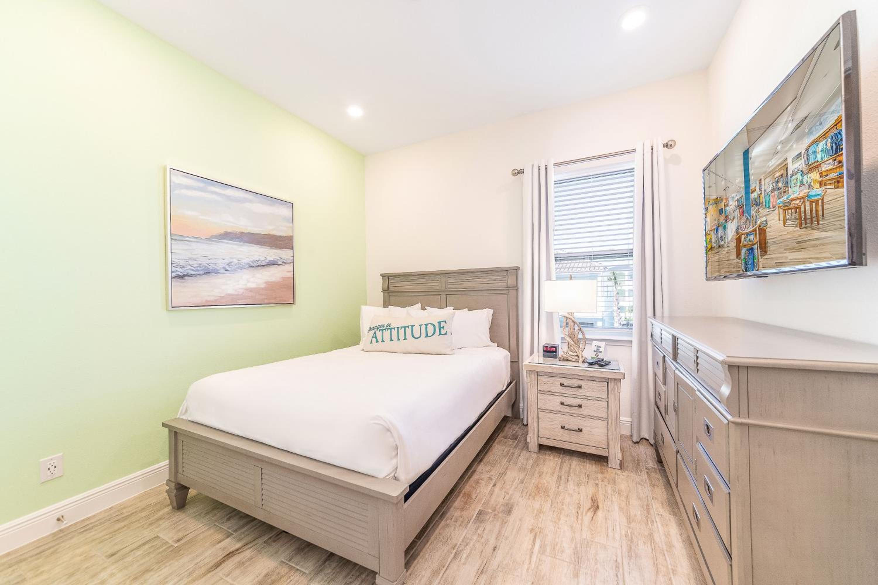 Charming Cottage 3 Miles From Disney With Margaritaville Resort & Island H2O Access - 8083Kd