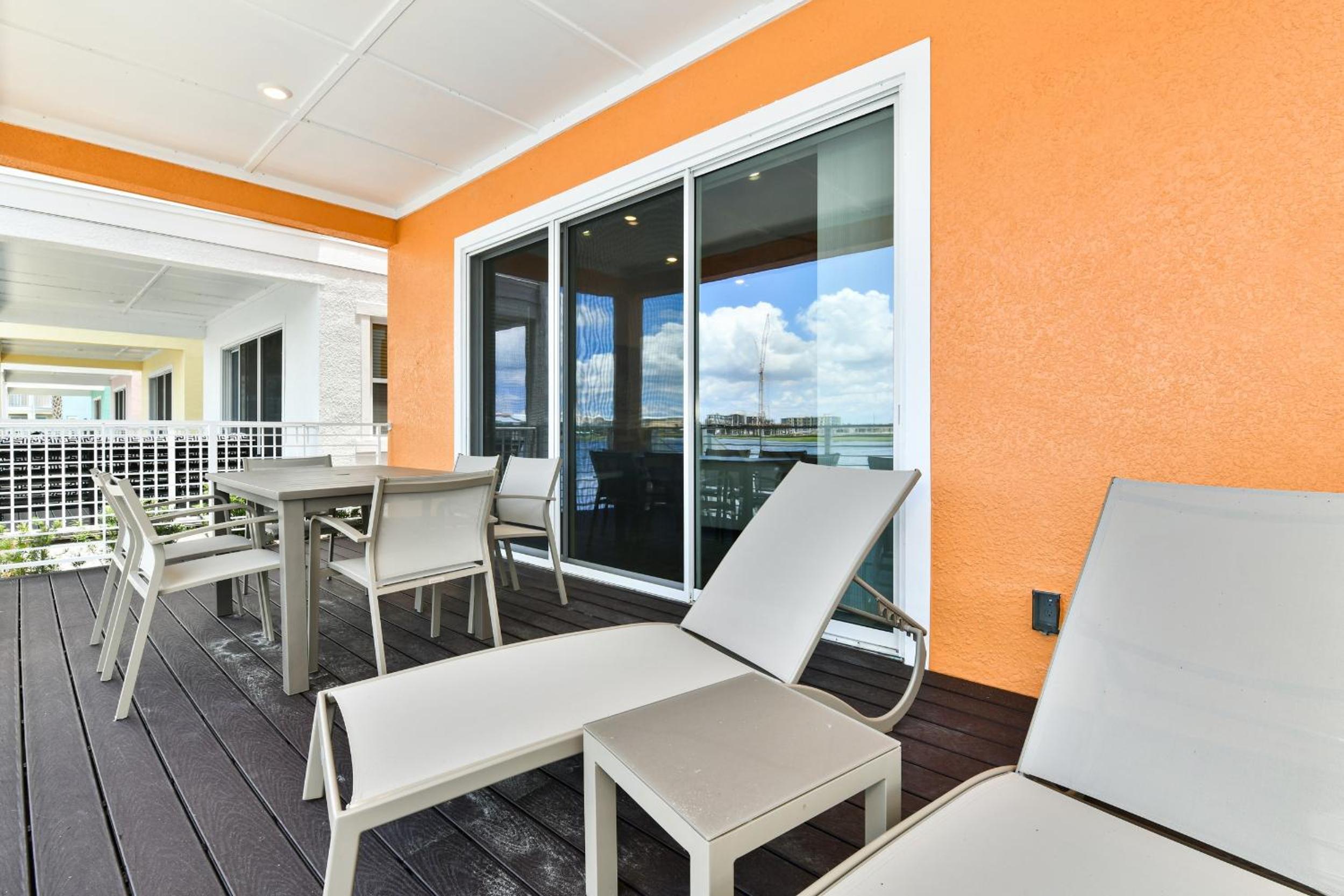Waters Edge Cottage Near Disney With Margaritaville Resort & Island H20 Access - 8129Su