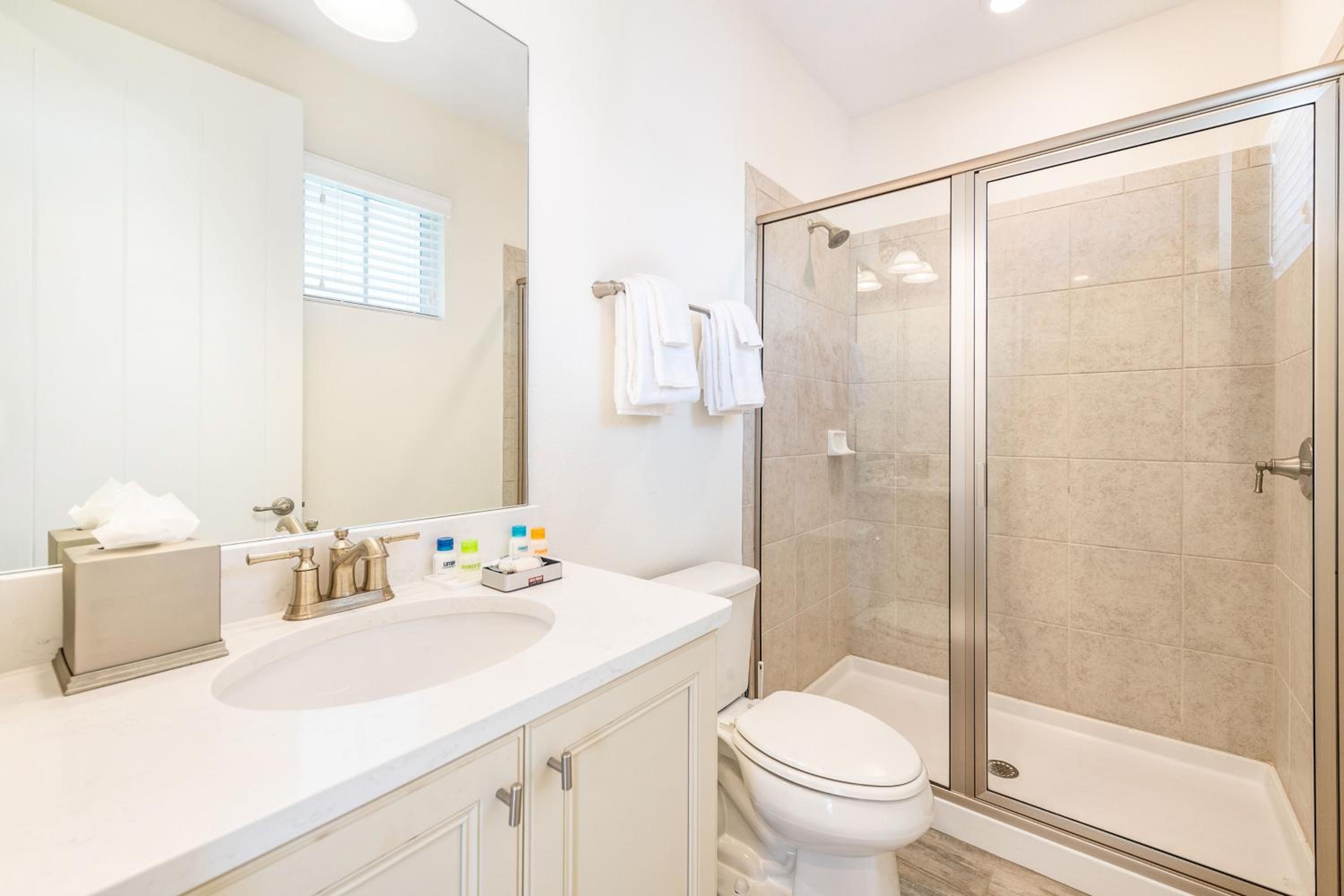 Love, Luck And Magic Cottage With Private Hot Tub Near Disney And Margaritaville Resort & Island H2O Access - 8013Ff
