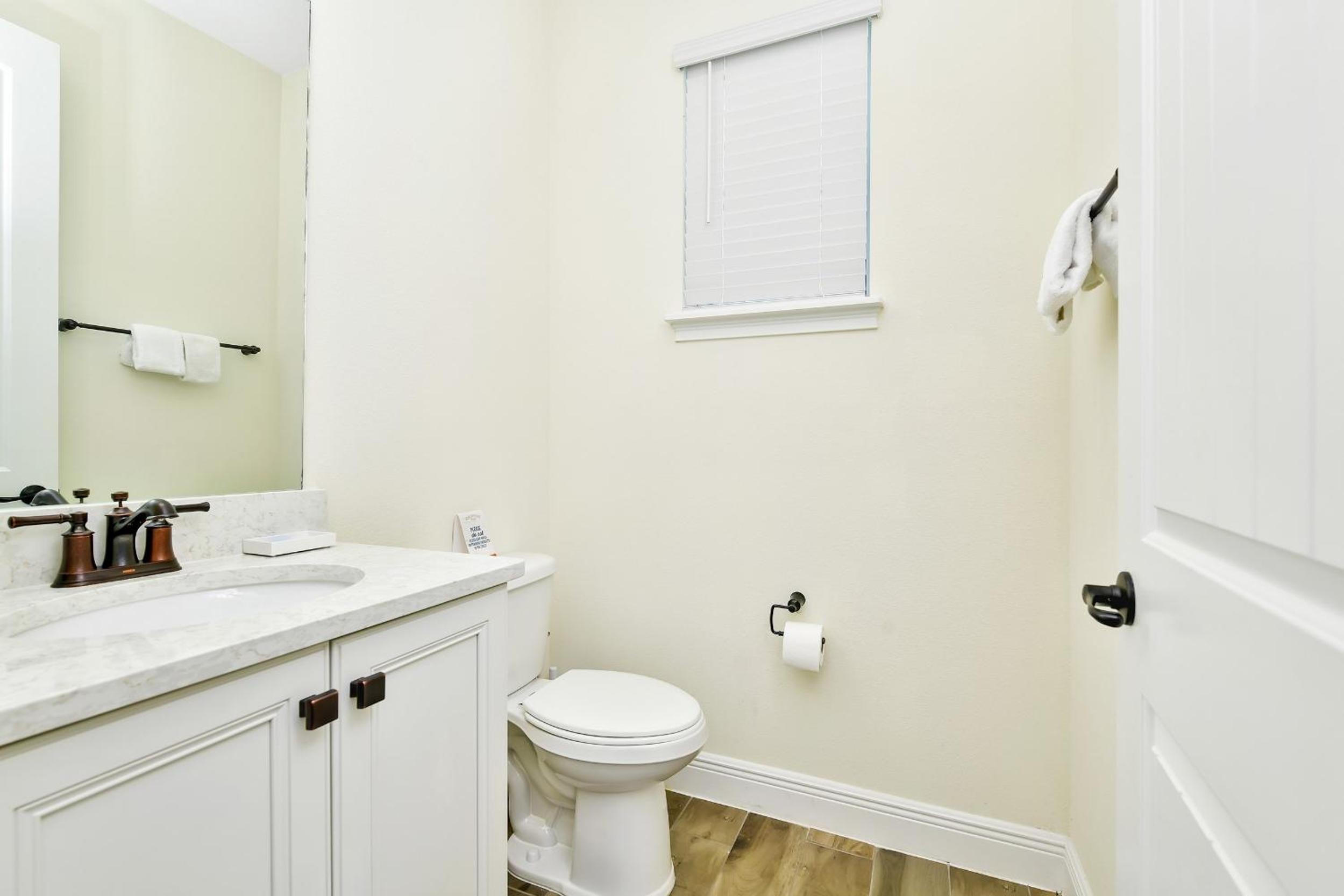 Beachy Daze Cottage Near Disney With Margaritaville Resort & Island H20 Waterpark Access - 2916Sr