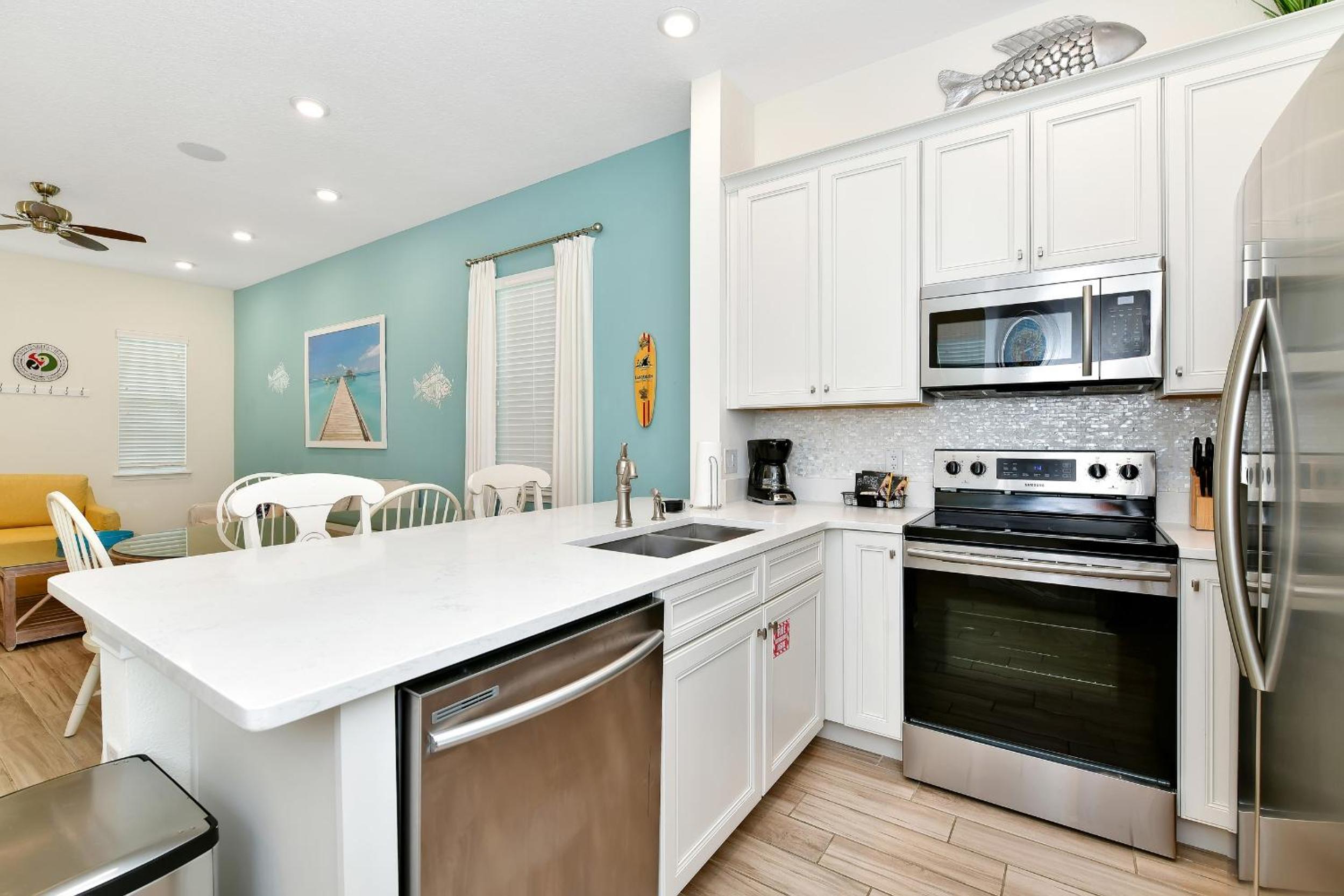 Breezy Green Cottage With Private Hot Tub Near Disney With Margaritaville Resort & Island H2O Access - 3055Pi