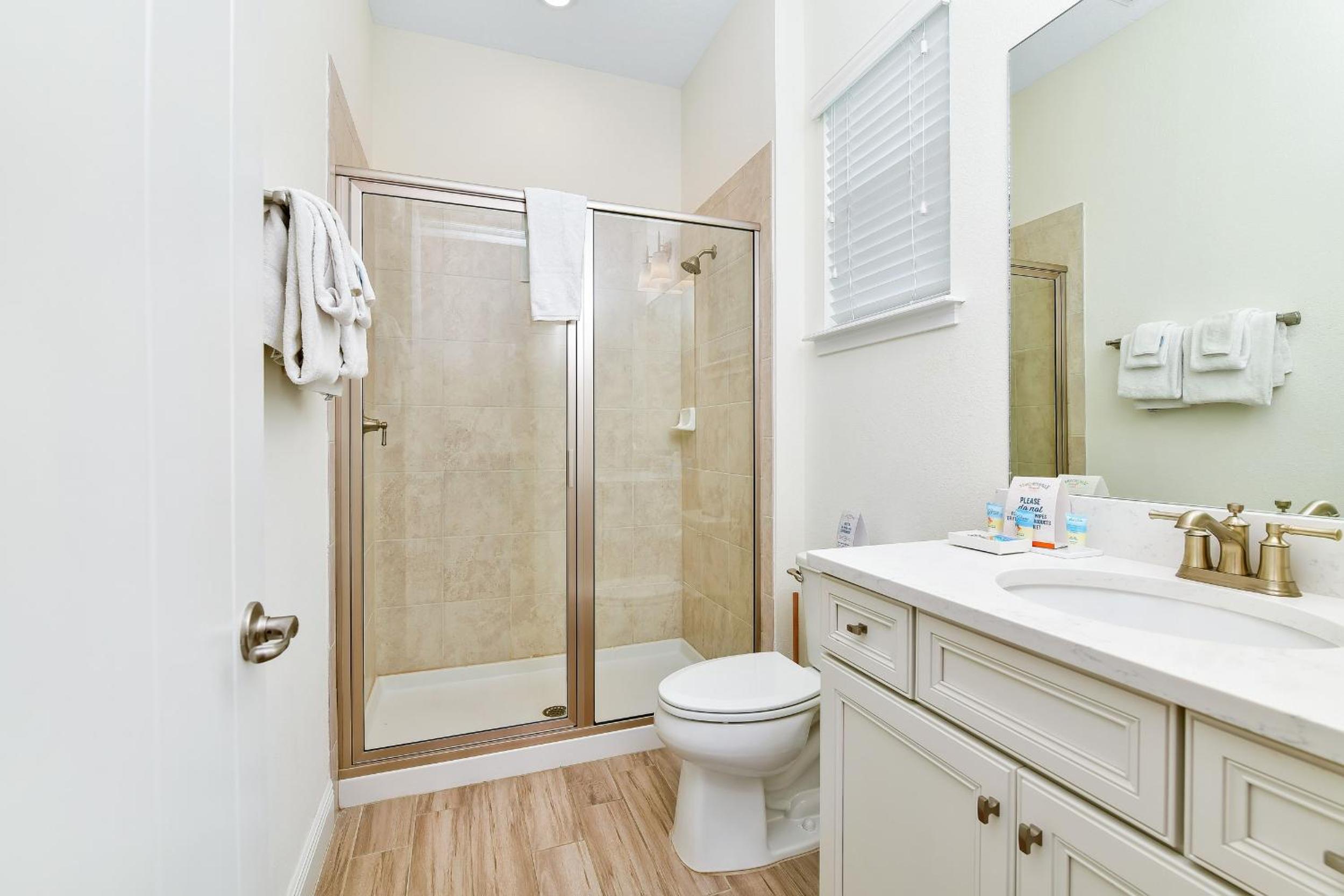 Breezy Green Cottage With Private Hot Tub Near Disney With Margaritaville Resort & Island H2O Access - 3055Pi