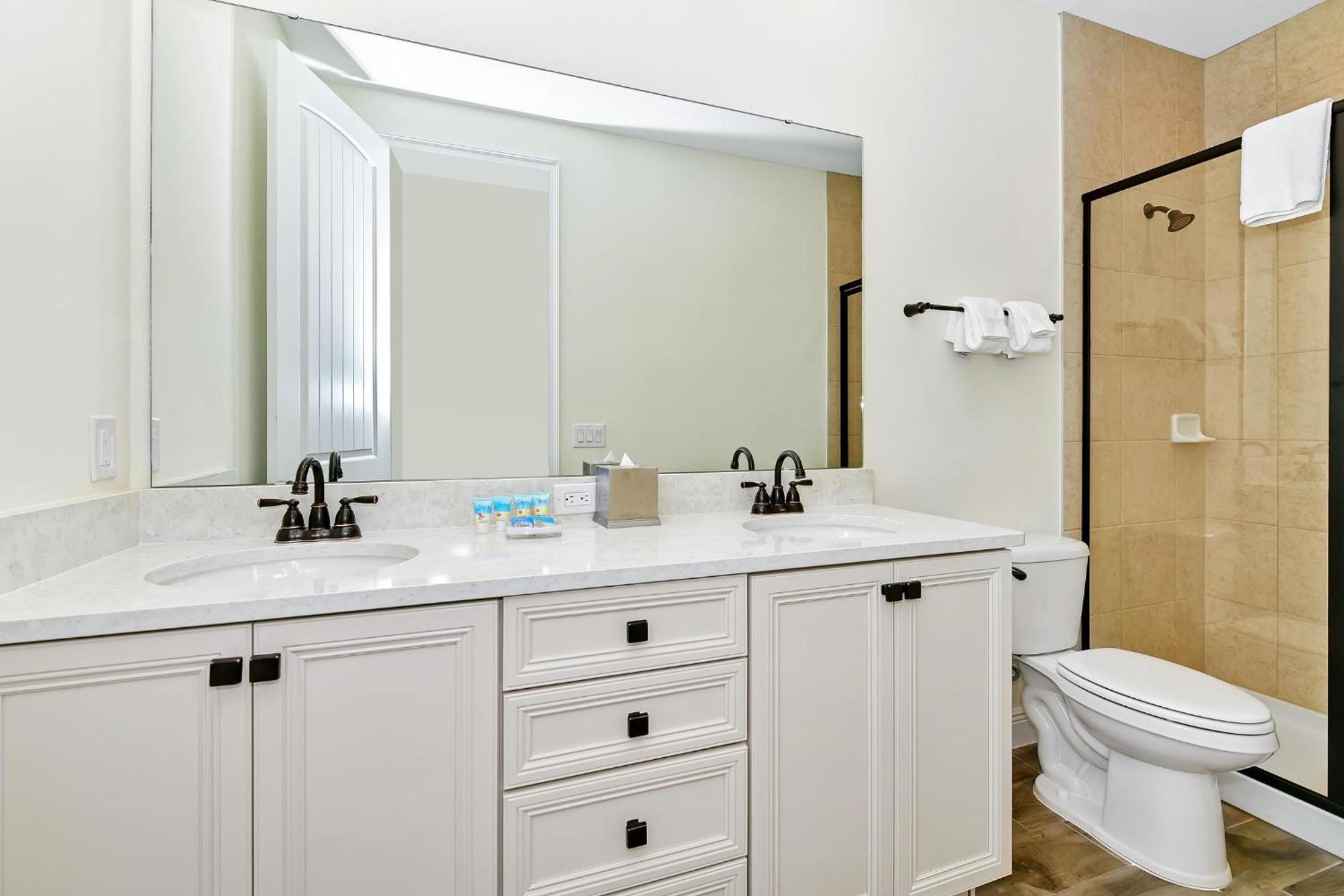 Orange Oasis Villa Near Disney With Margaritaville Resort & Island H20 Waterpark Access - 3097Cs