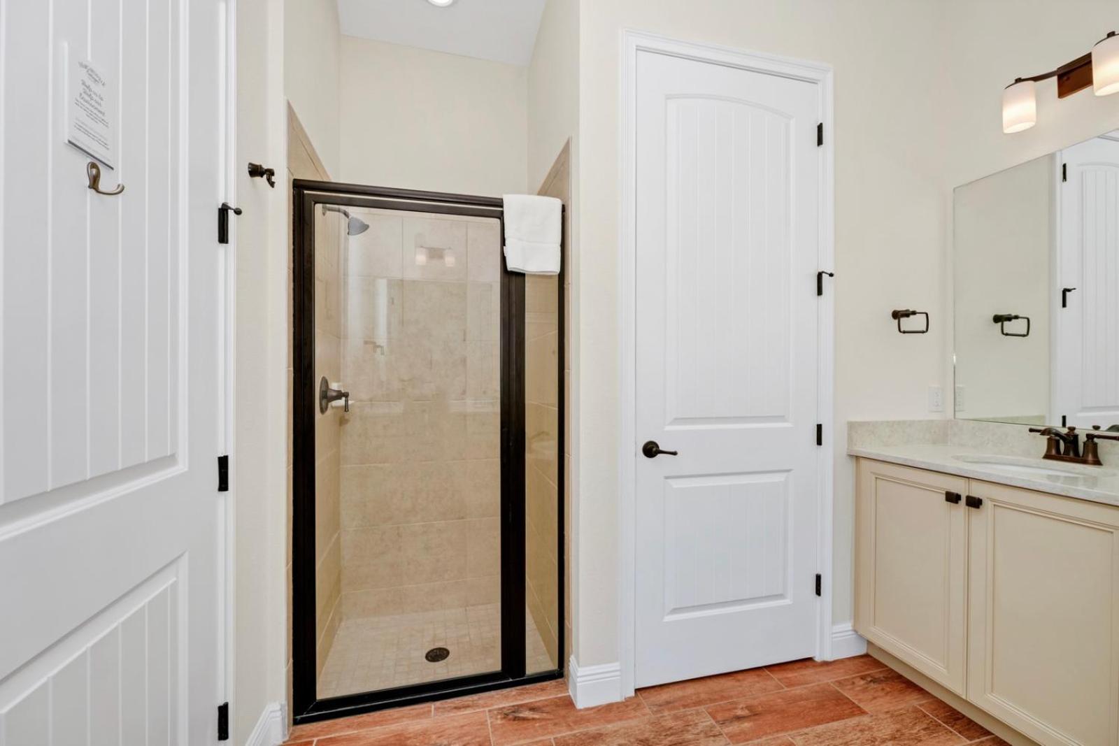 Orange Creamsickle Cottage Near Disney With Margaritaville Resort & Island H20 Waterpark Access - 2980Sr