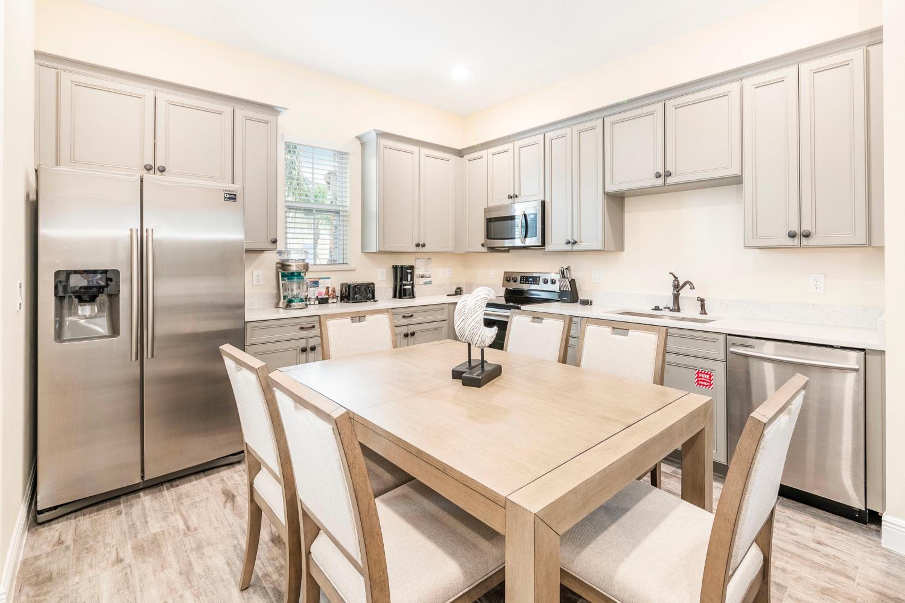 Seven Saturdays Cottage Near Disney With Margaritaville Resort & Island H2O Access - 3032Sp