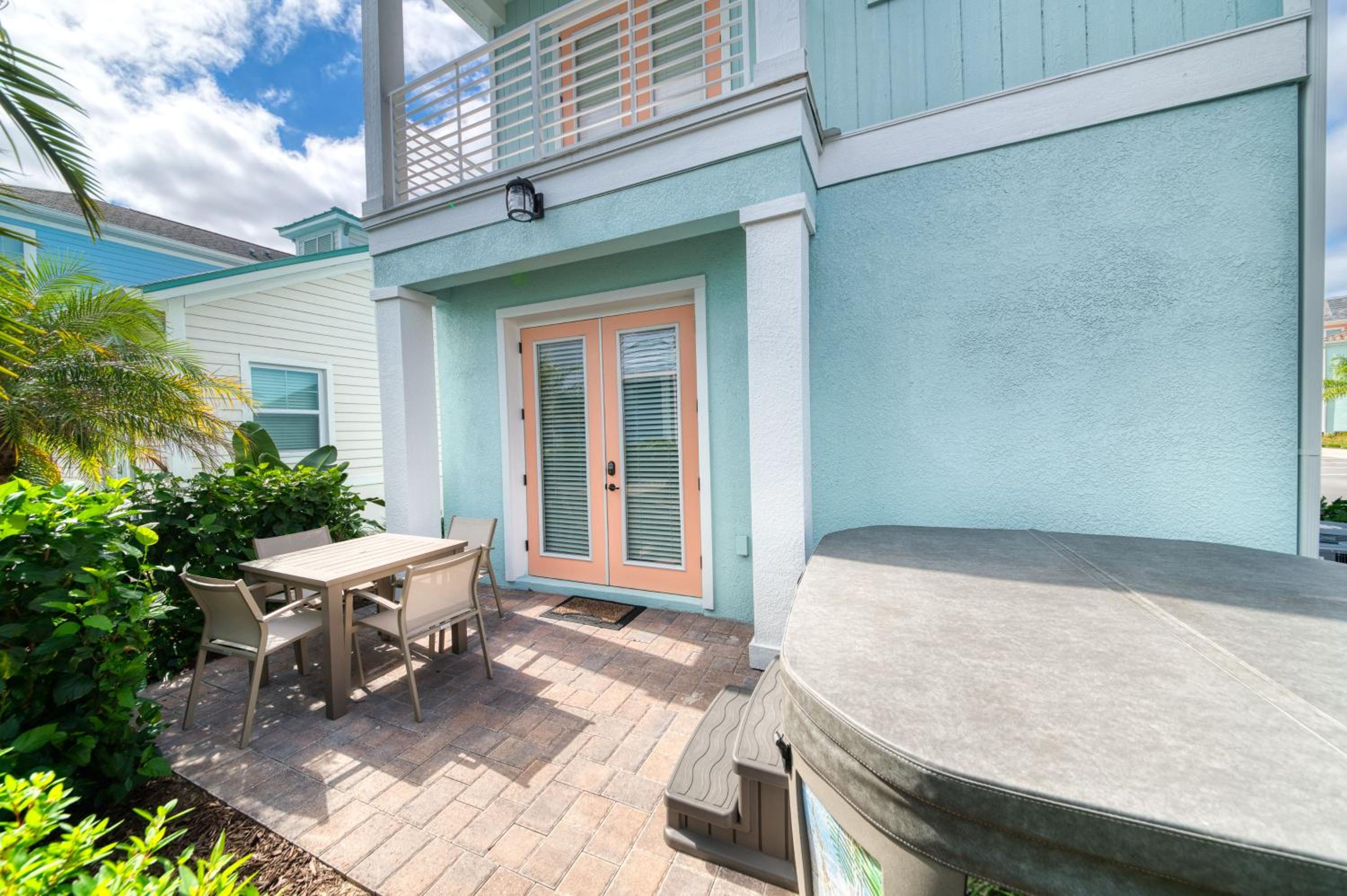 Sail Away! Beautiful Cottage With Private Hot Tub Near Disney With Margaritaville Resort & Island H2O Access - 3045Sp