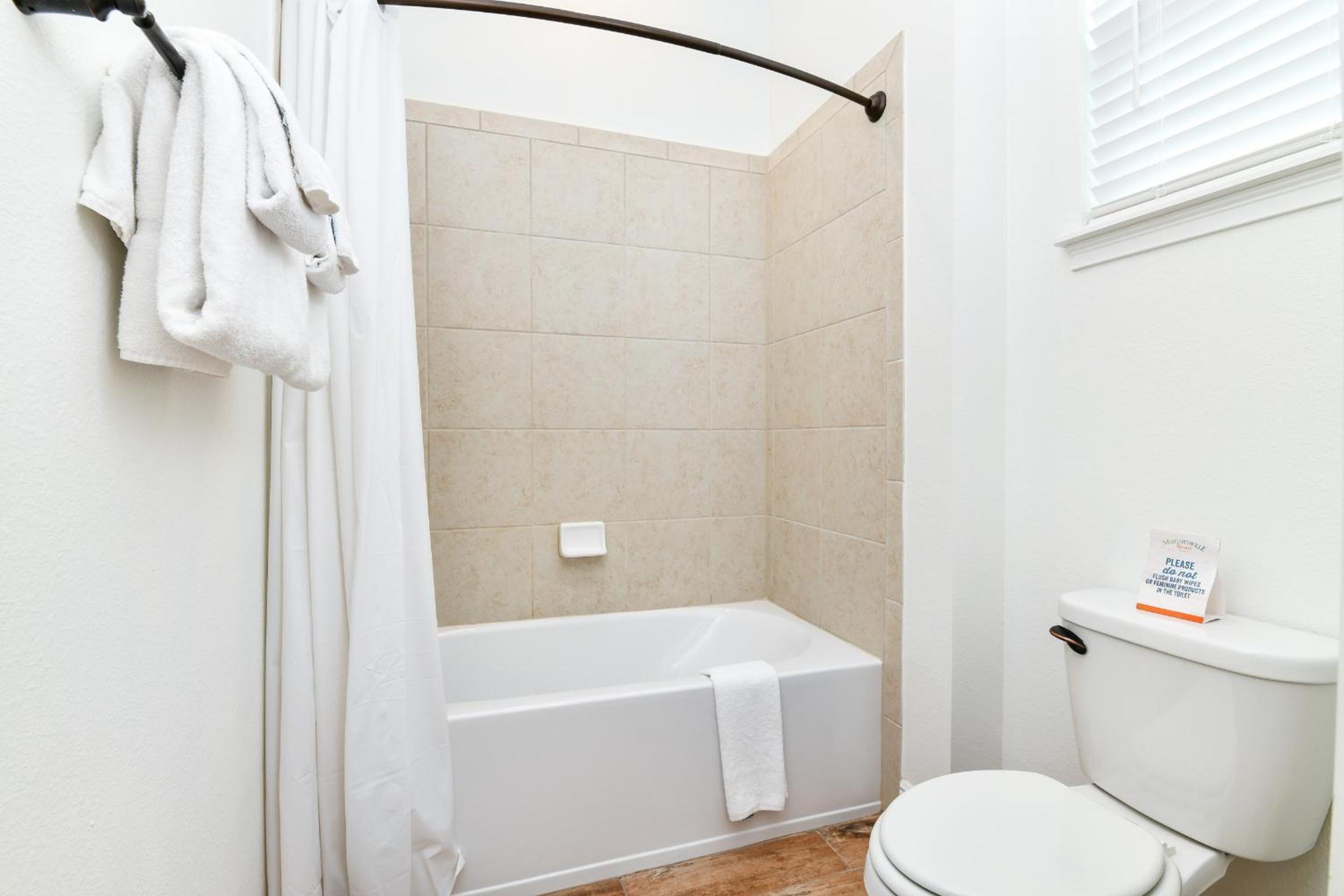 Crystal Cottage Near Disney With Margaritaville Resort & Island H2O Access - 8033Ls