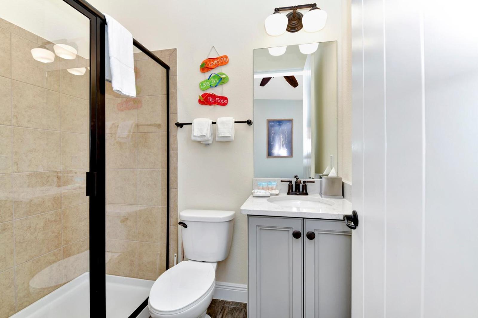 Blue Moon Luxurious Cottage With Private Pool Near Disney With Margaritaville Resort & Island H2O Access - 8073Su