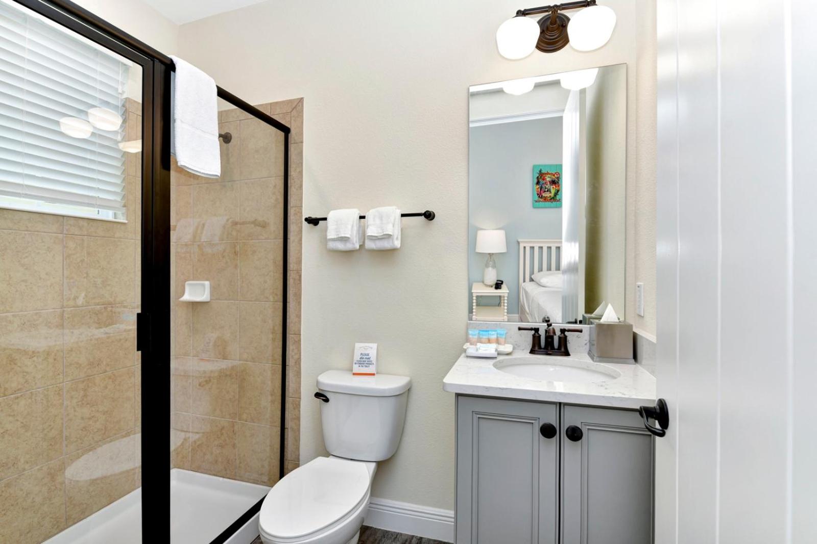 Blue Moon Luxurious Cottage With Private Pool Near Disney With Margaritaville Resort & Island H2O Access - 8073Su
