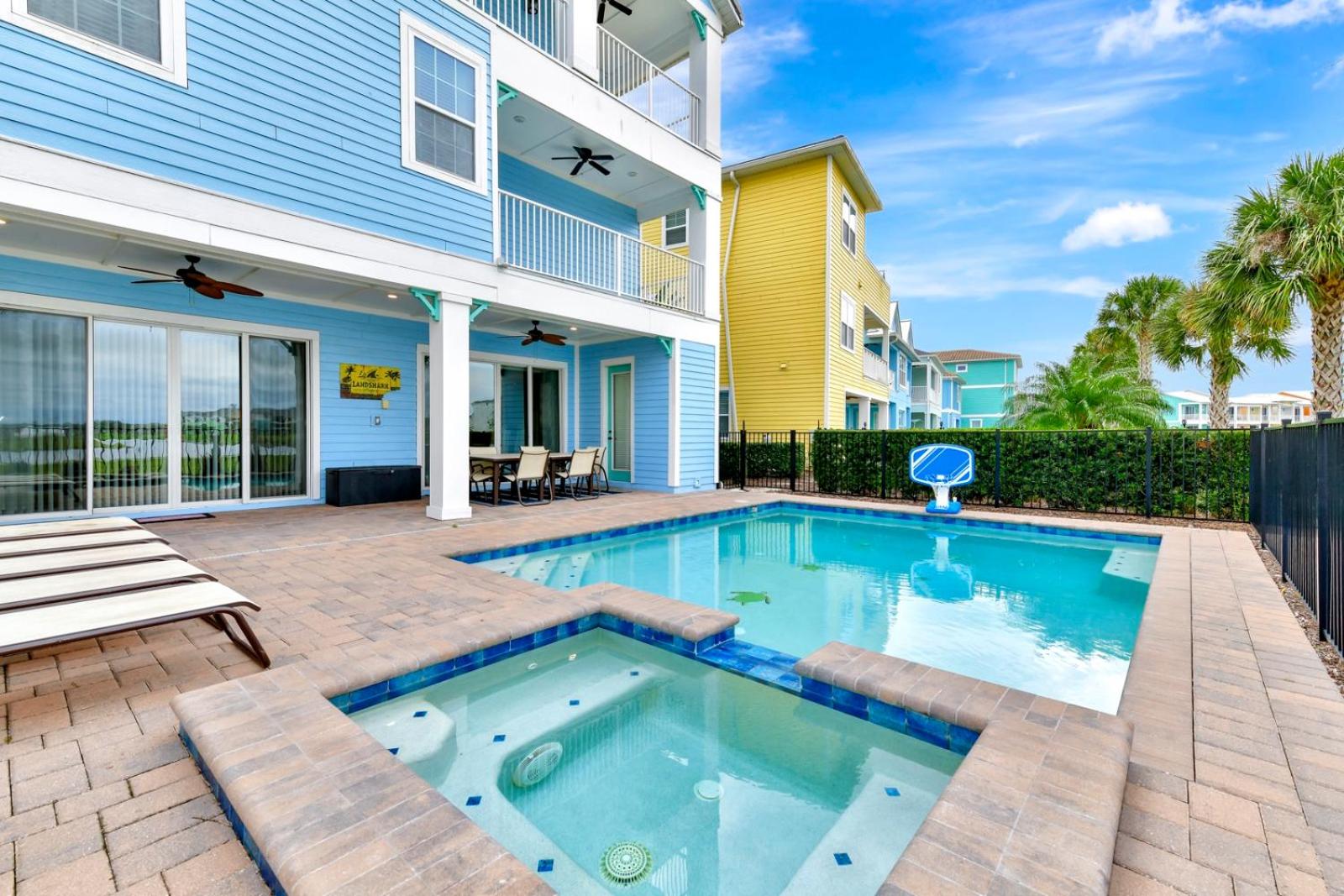 Blue Moon Luxurious Cottage With Private Pool Near Disney With Margaritaville Resort & Island H2O Access - 8073Su