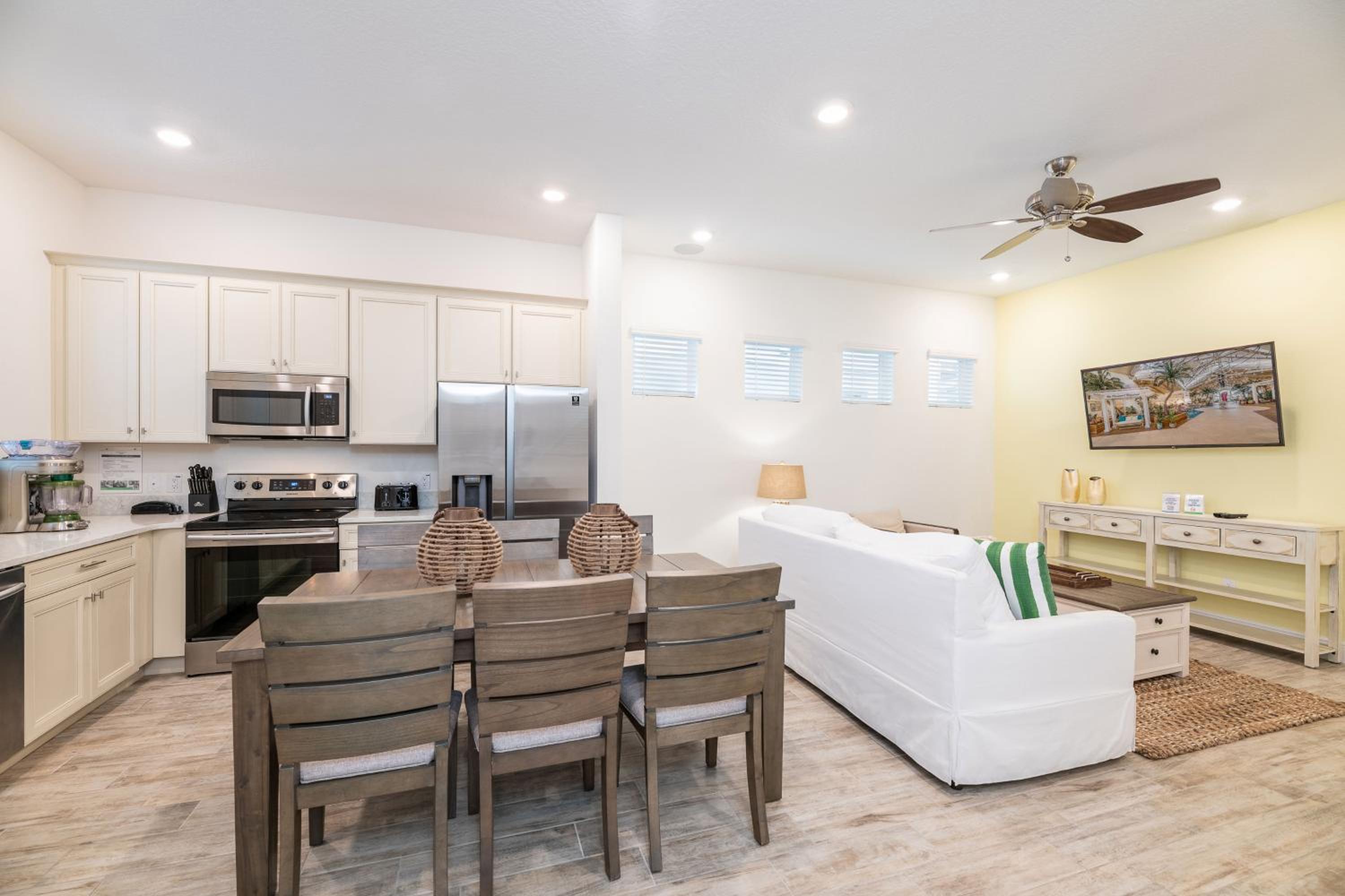 Sunset Dream Cottage With Private Pool Near Disney With Margaritaville Resort & Island H2O Access - 8029Kd