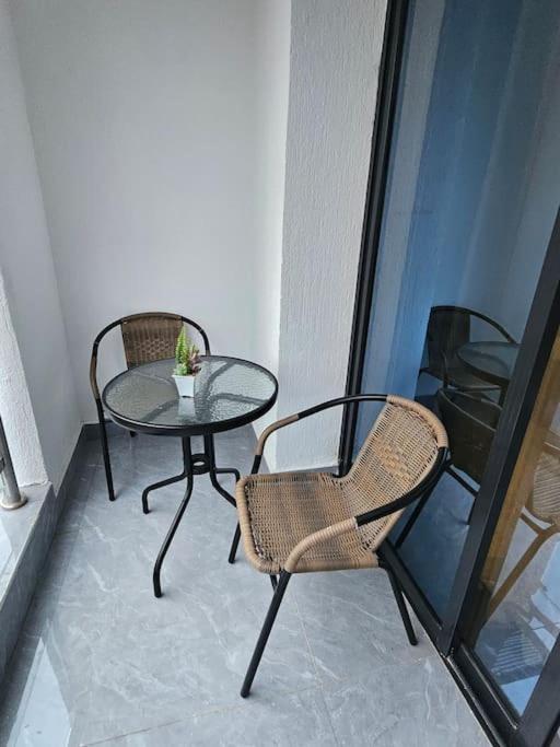 Gorgeous studio in kileleshwa with a pool and a gym