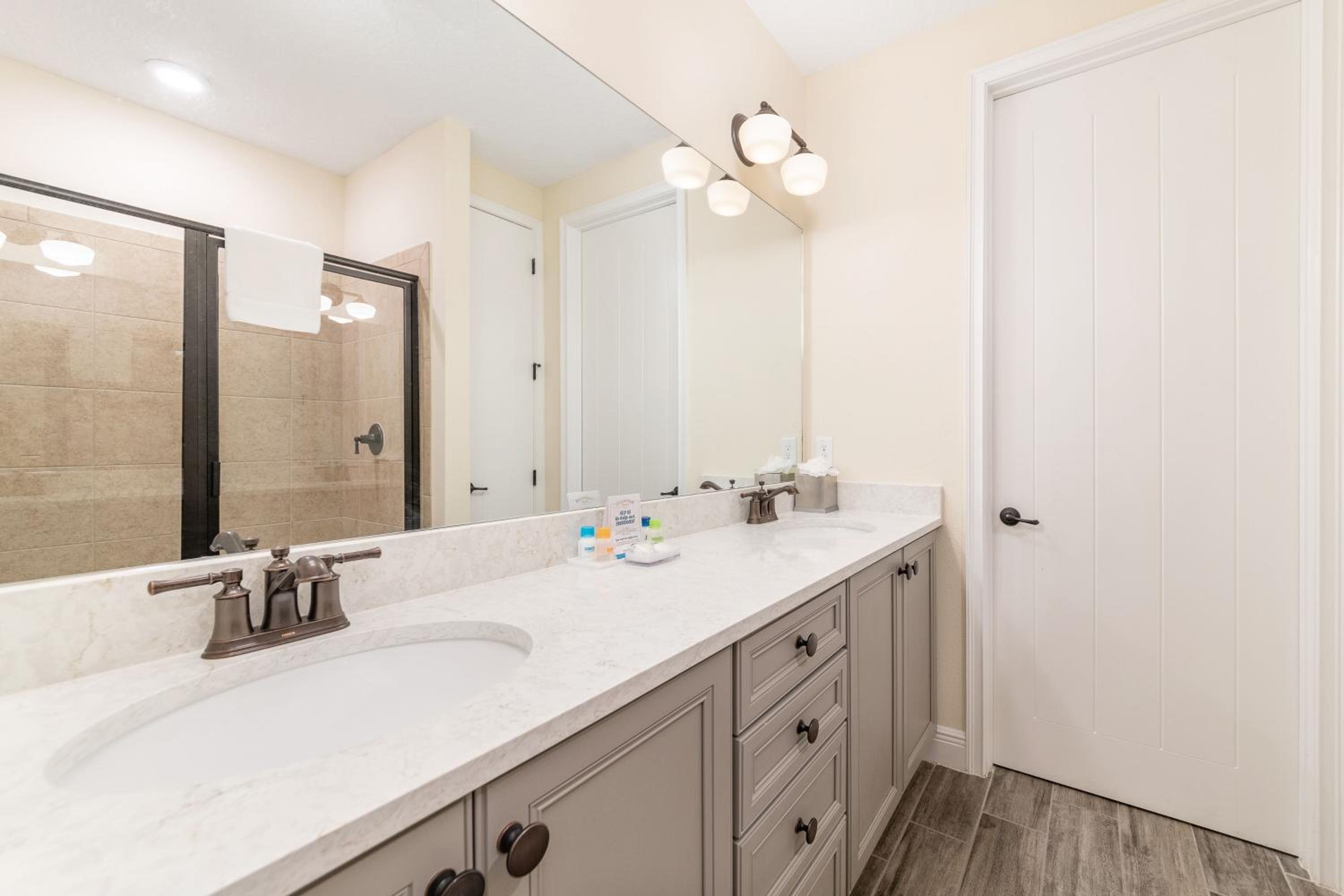 Fun In The Sun Cottage With Private Pool Near Disney With Margaritaville Resort & Island H2O Access - 8052Sh