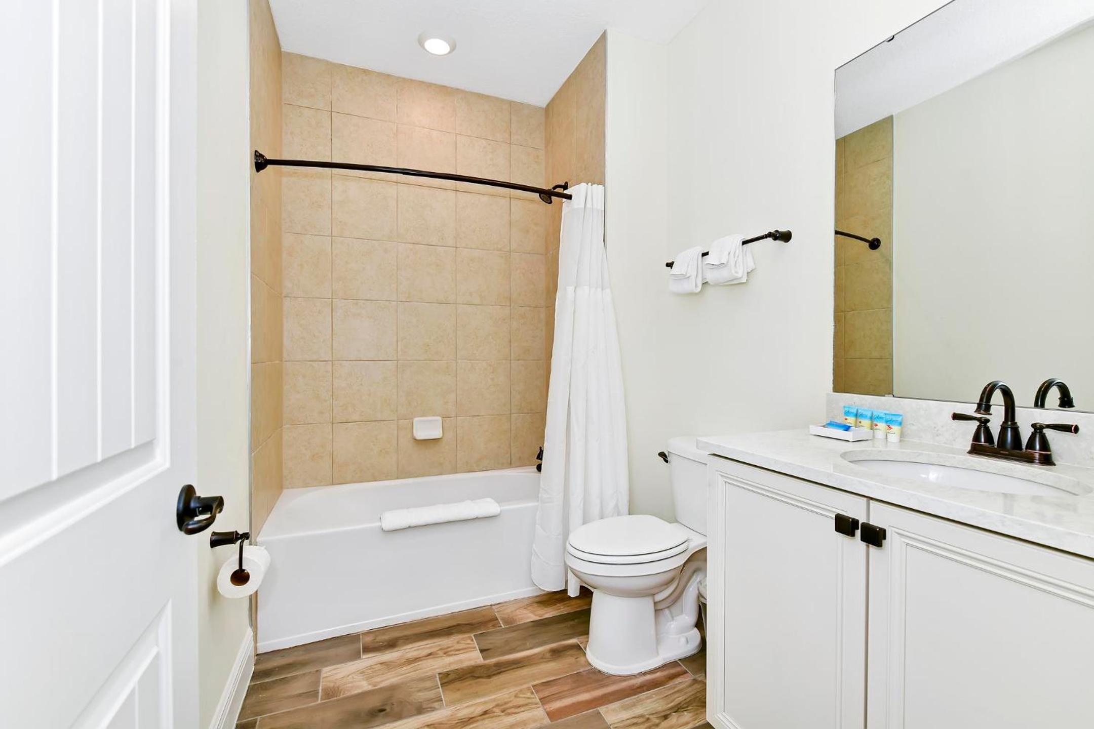 Tropical Orange Villa Near Disney With Margaritaville Resort & Island H20 Waterpark Access - 2920Cs