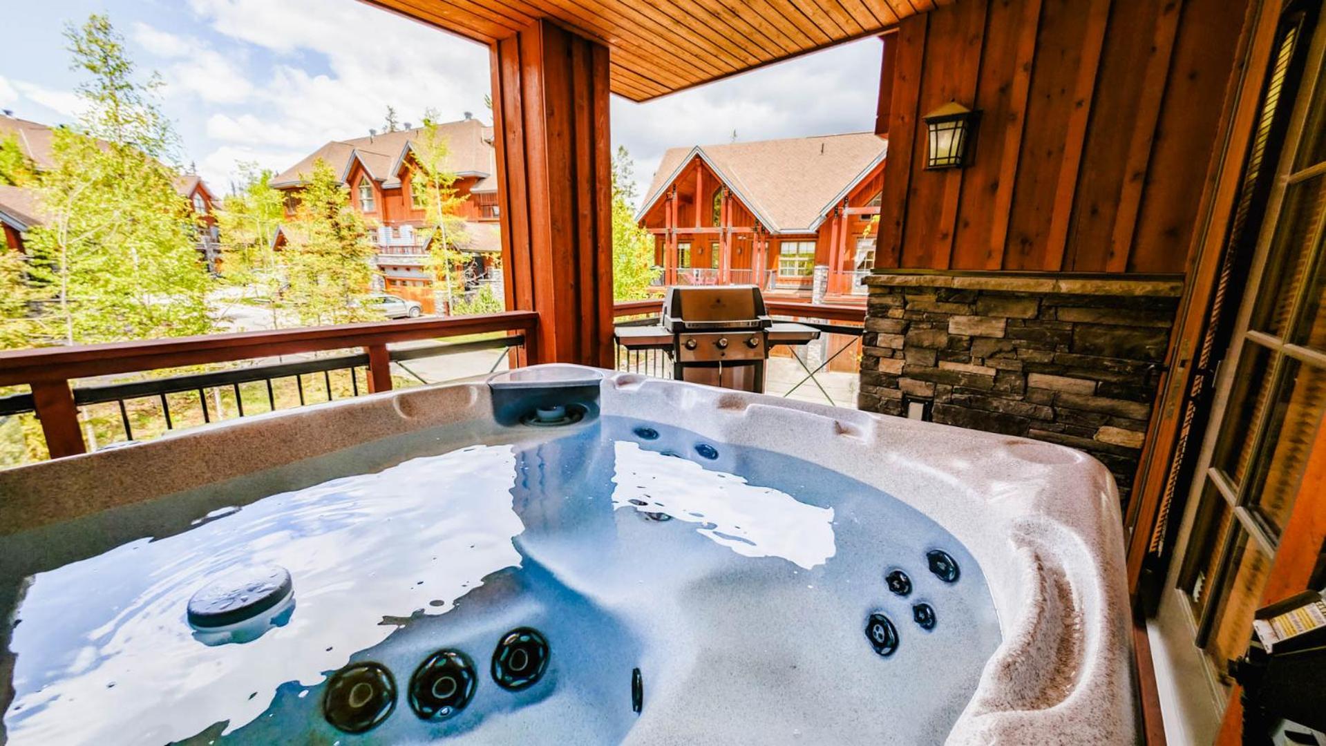 Lush Mountain Accommodations
