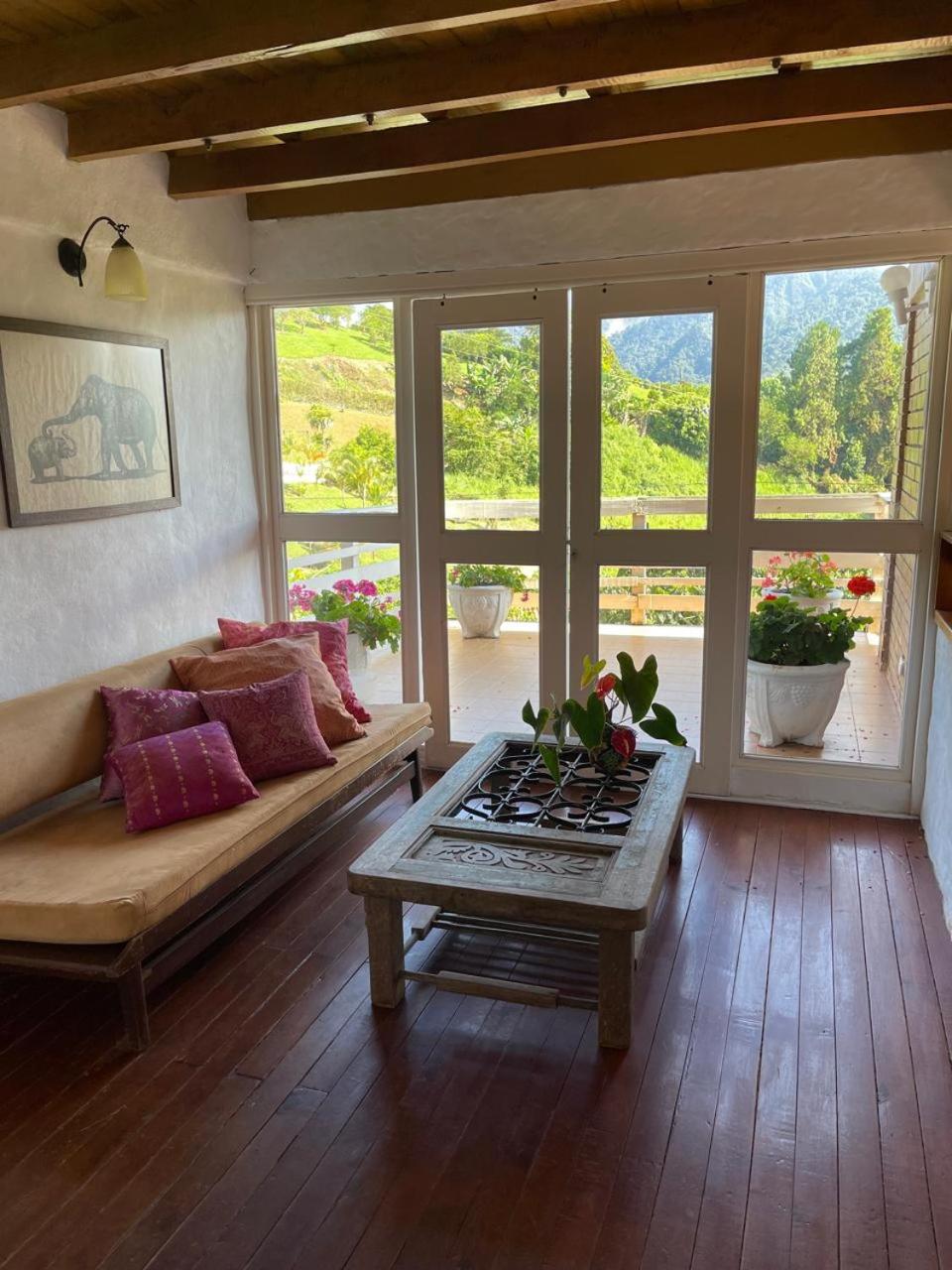 Hermosa Casa Campestre en el Lago Calima