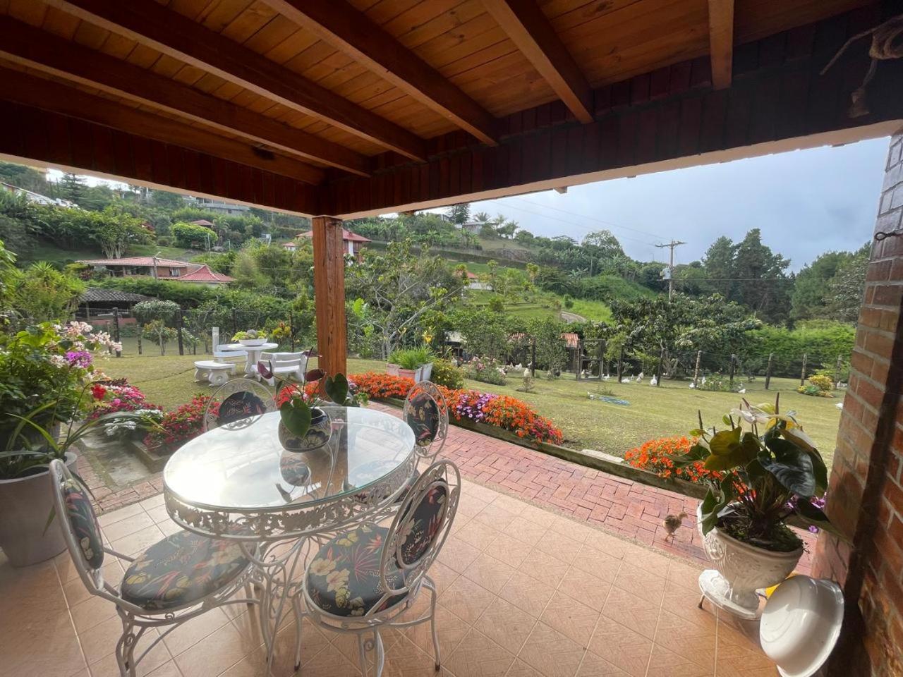 Hermosa Casa Campestre en el Lago Calima