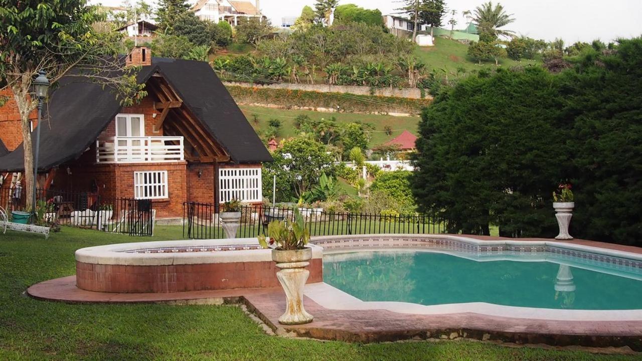 Hermosa Casa Campestre en el Lago Calima