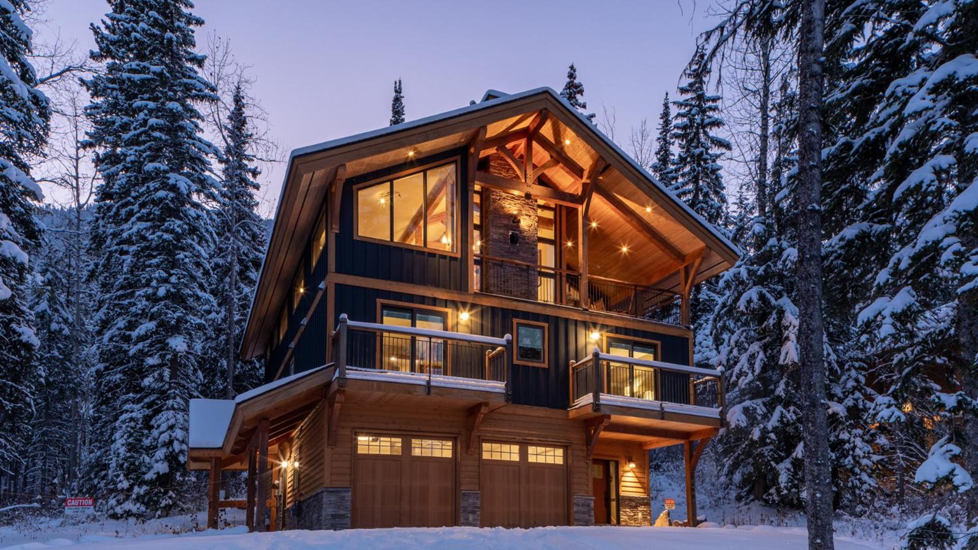 Lush Mountain Accommodations